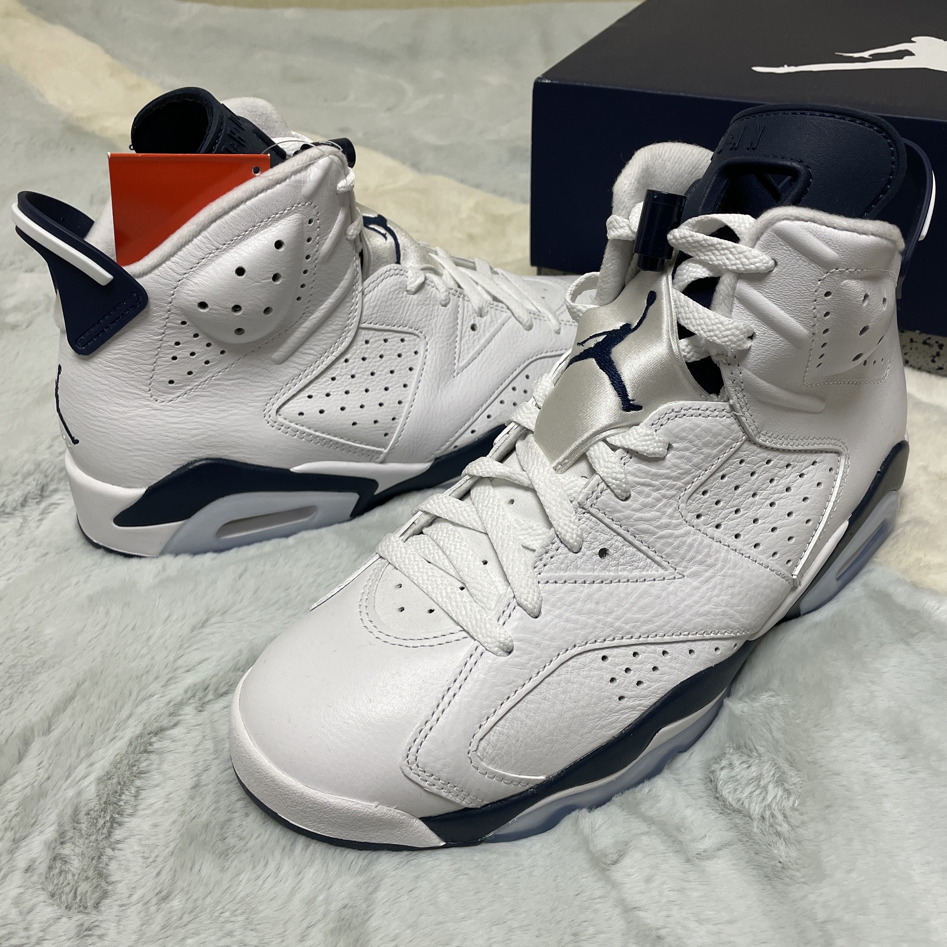 Jordan 6 Retro Midnight Navy 착용 스타일