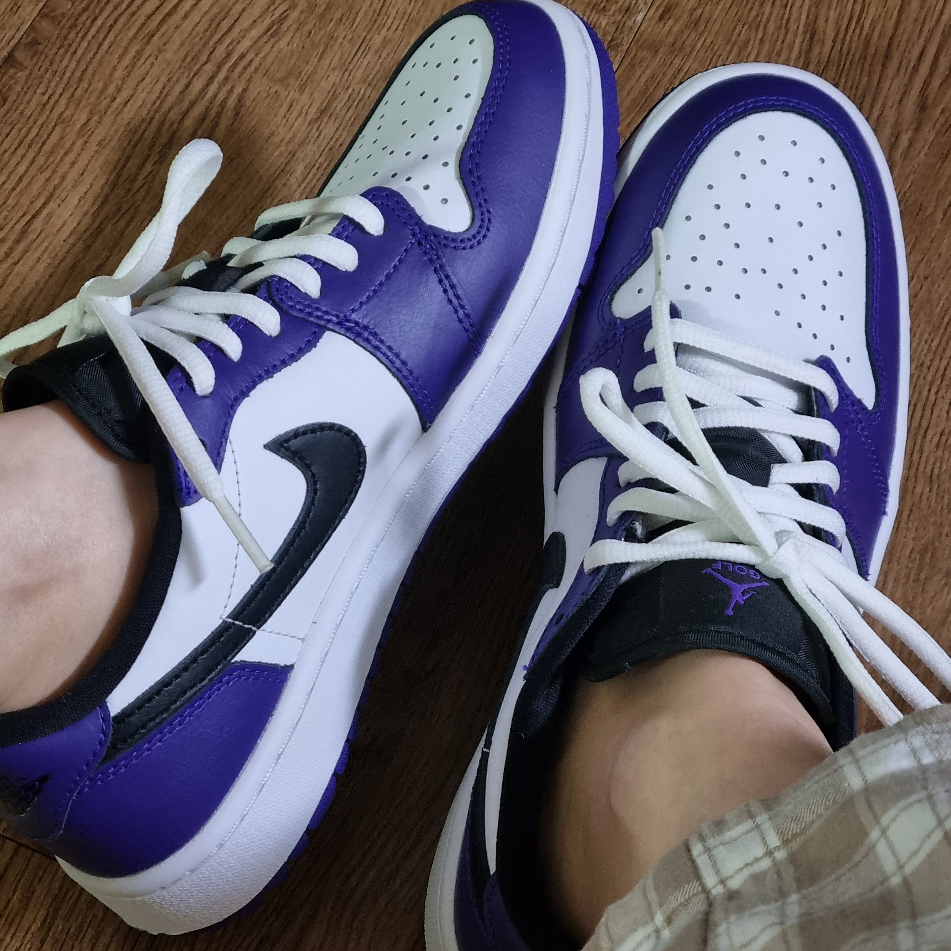 Jordan 1 Low Golf Court Purple 착용 스타일