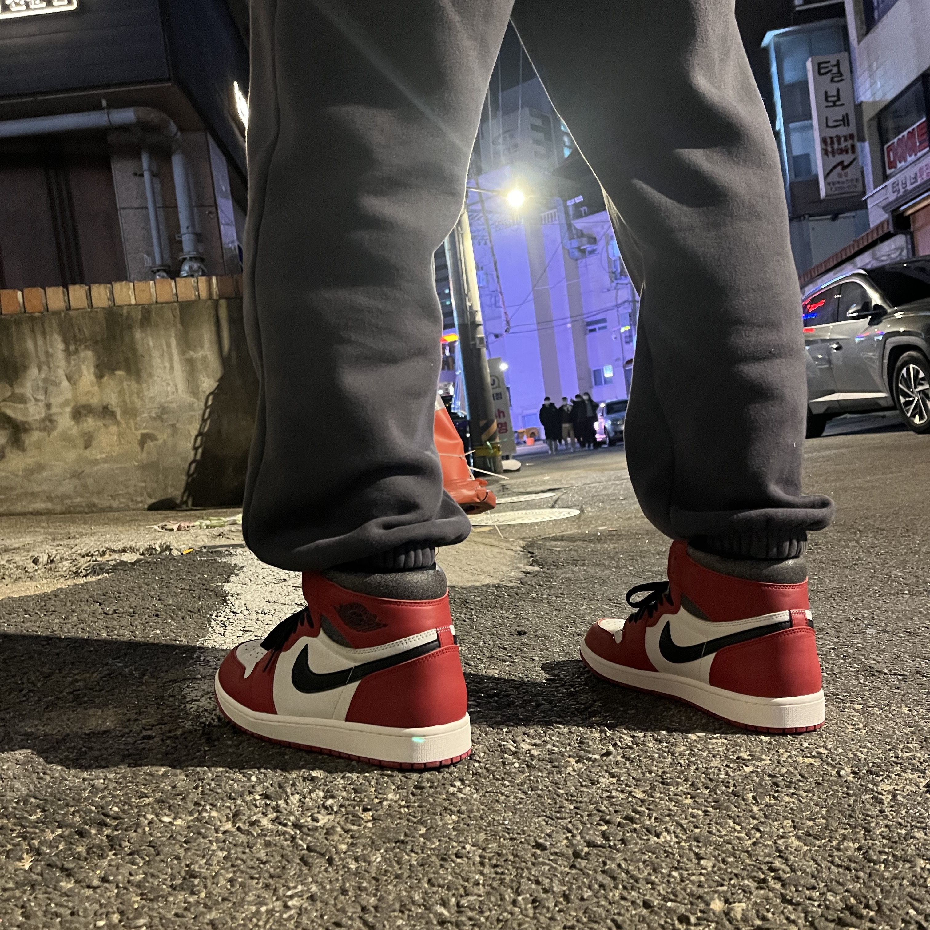 Jordan 1 Retro High OG Chicago 2022 착용 스타일 - 1
