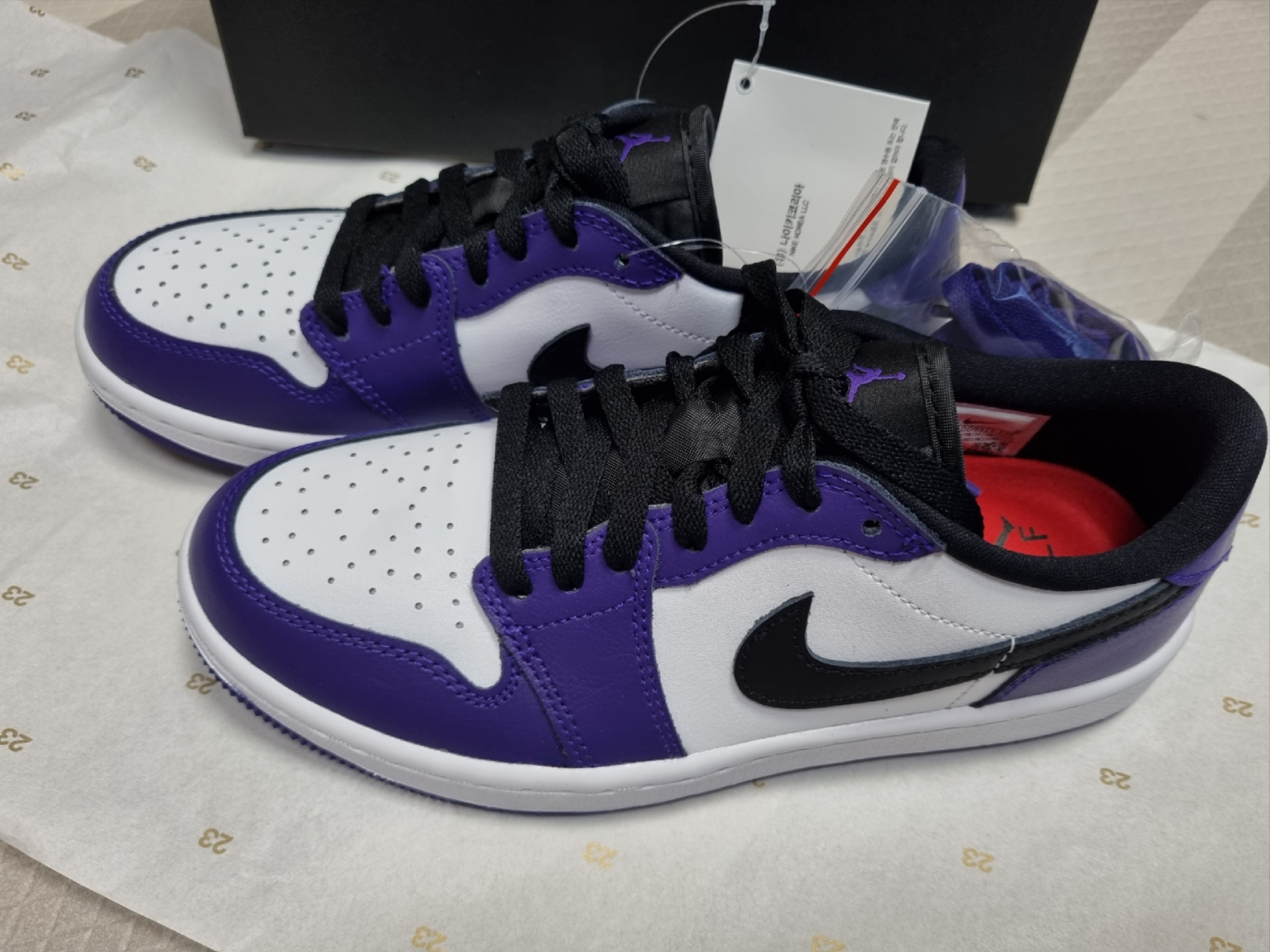 Jordan 1 Low Golf Court Purple 착용 스타일