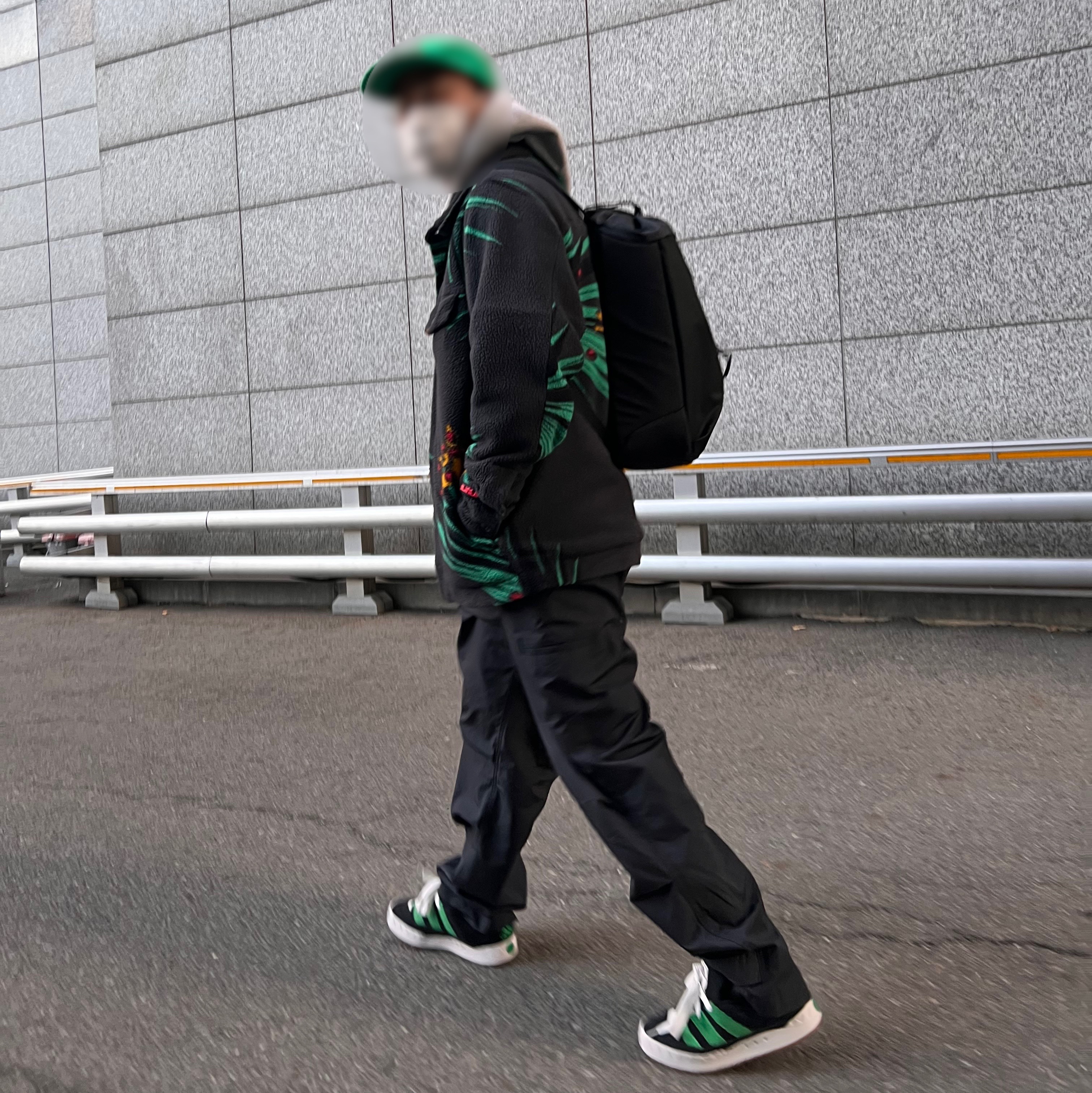 Adidas x Atmos x XLarge Adimatic Core Black Green, Nike ACG AW84 Fleece Cap Lucid Green 착용 스타일 - 2