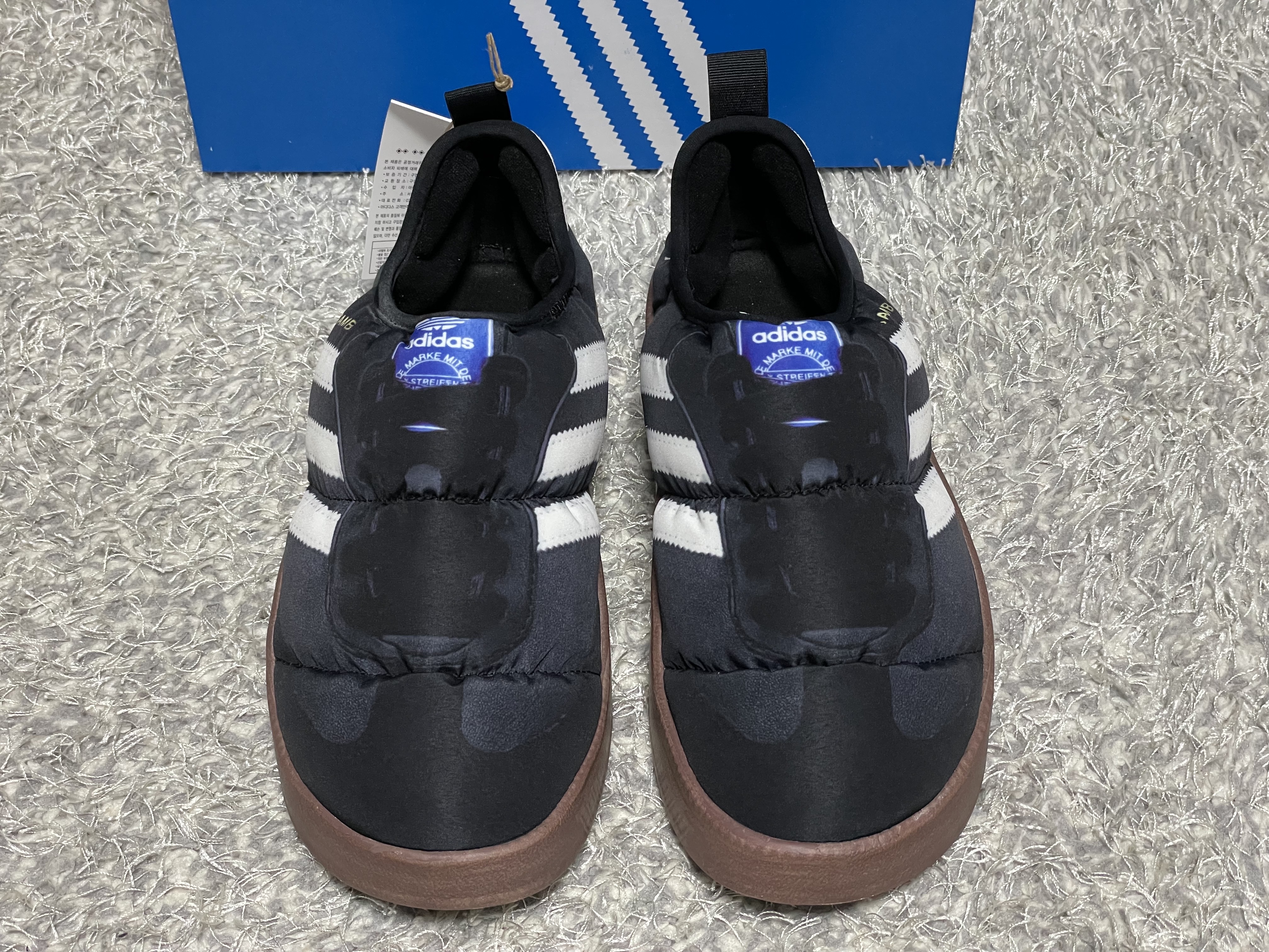 Adidas Puffylette Samba Core Black 착용 스타일 - 2
