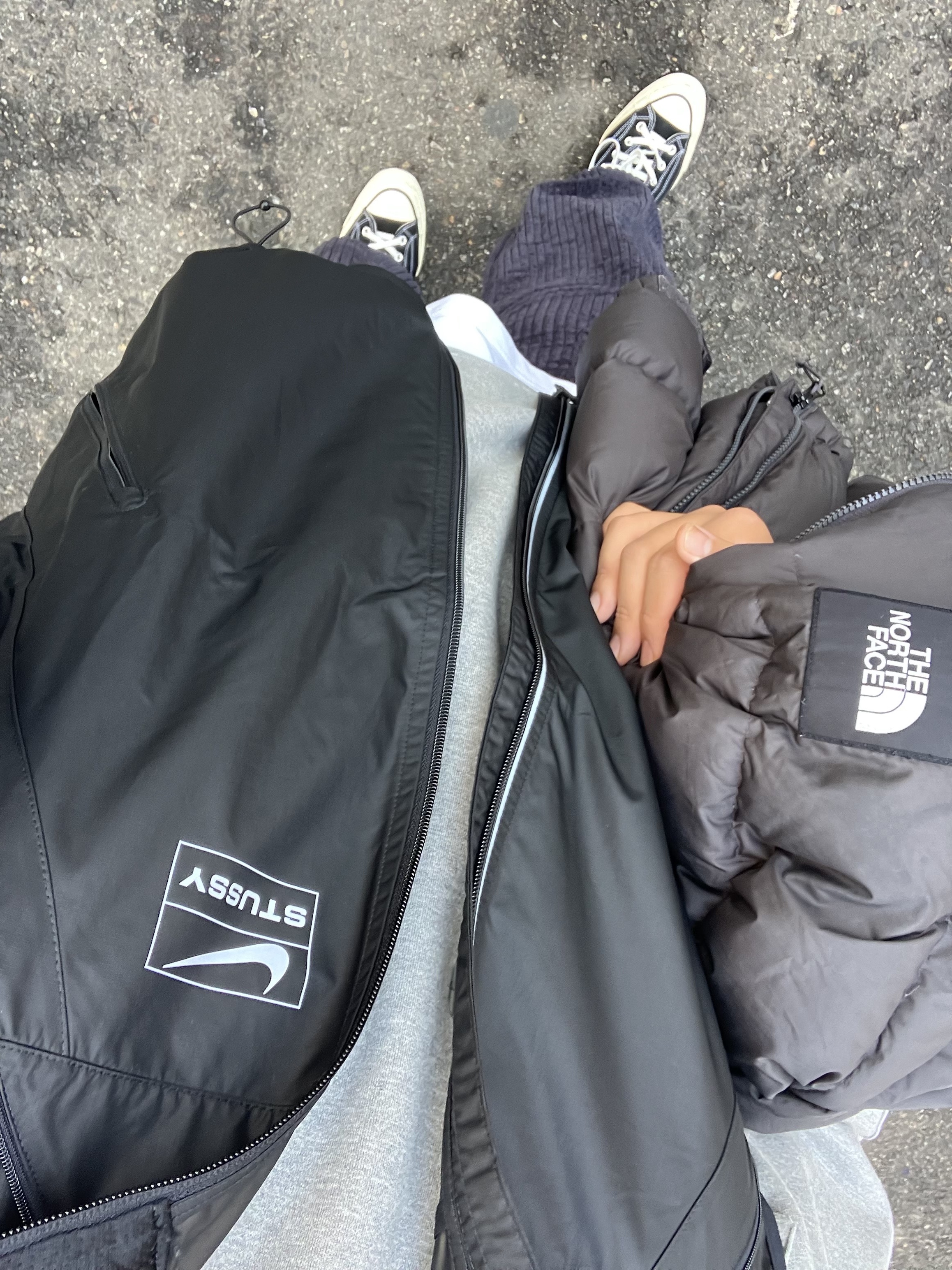 Nike x Stussy NRG FL Storm-Fit Jacket Black (DO5304-010), Zara x Ader Error Oversize Sweatshirt Grey 착용 스타일