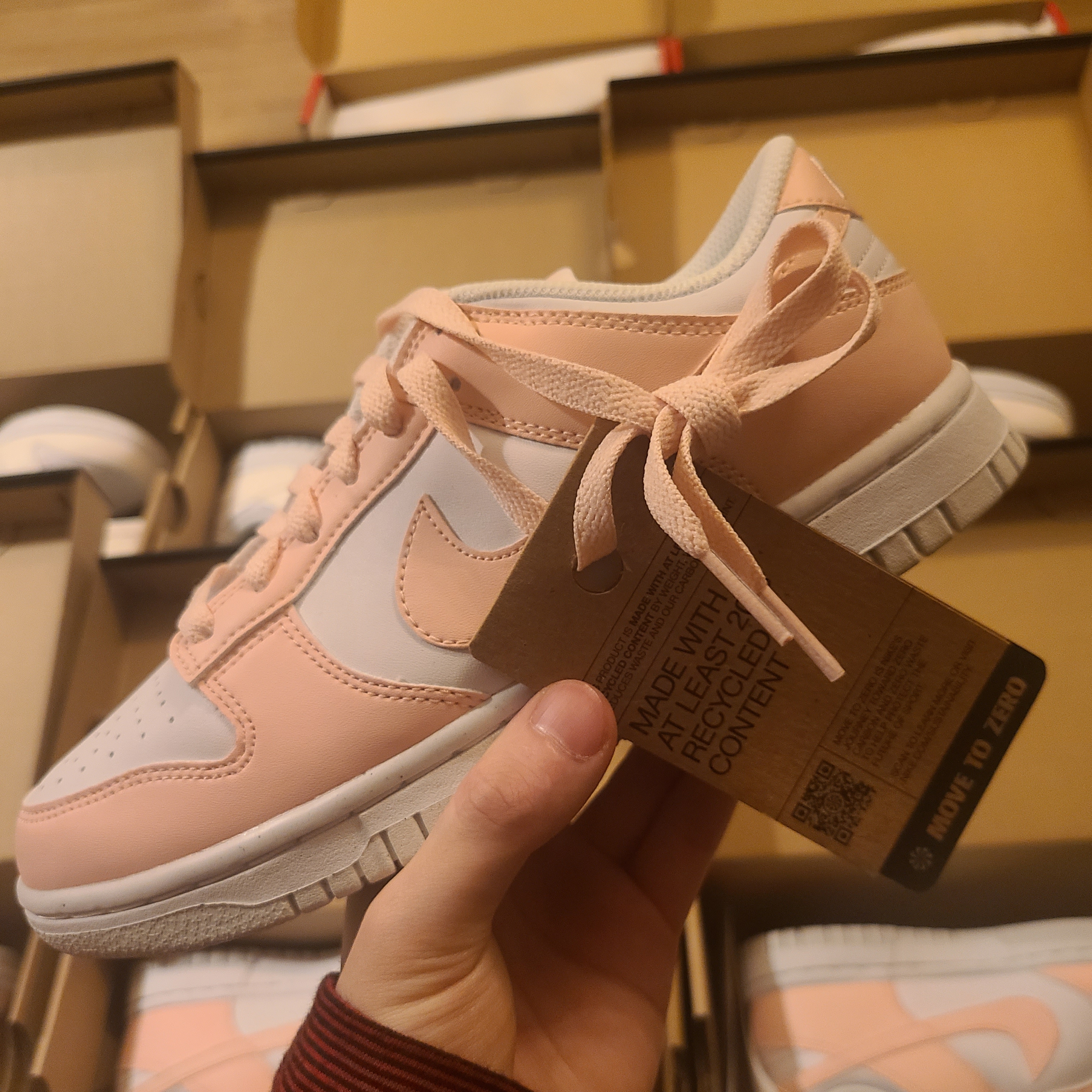 (W) Nike Dunk Low Next Nature Pale Coral 착용 스타일