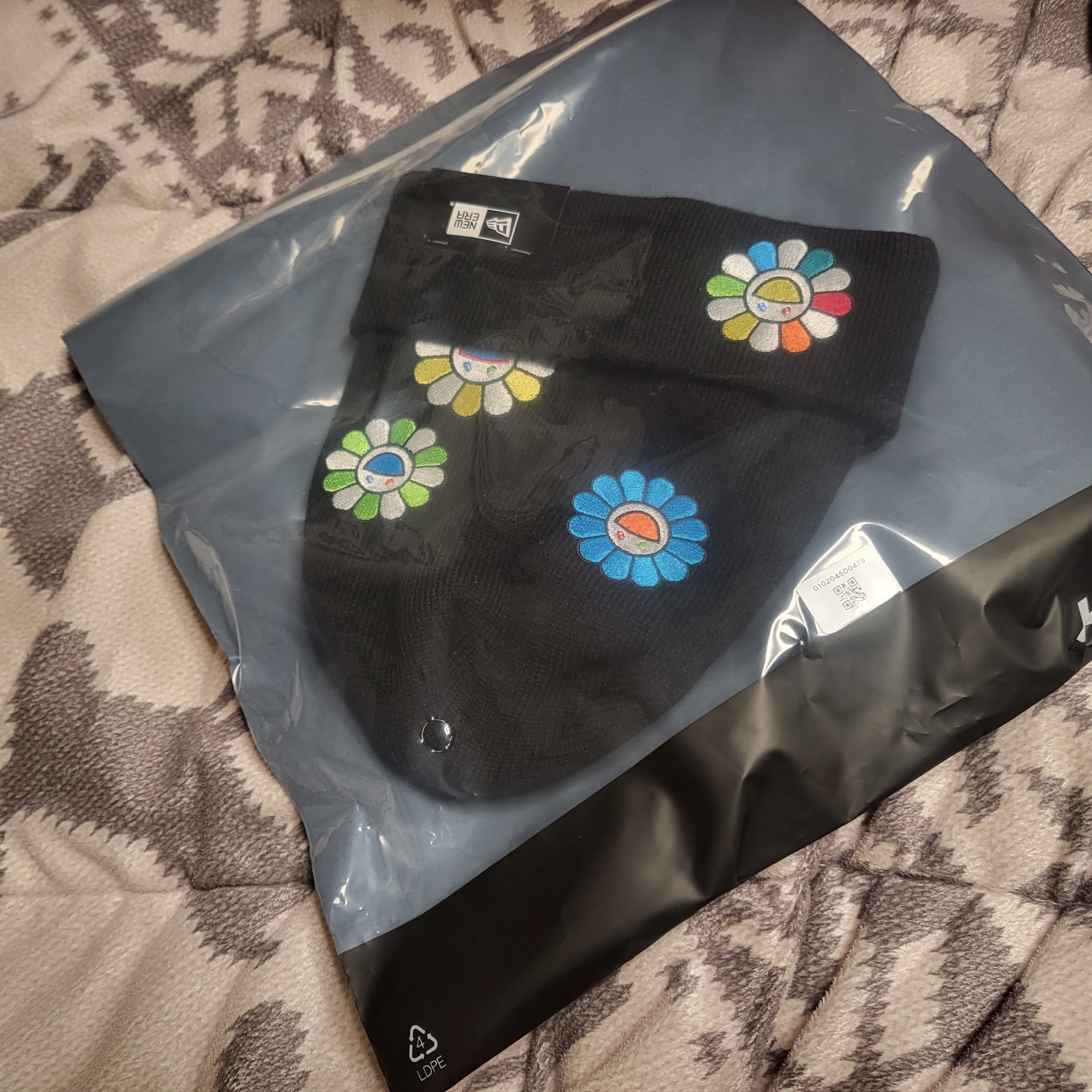 New Era x Murakami Takashi Ohana All Over Beanie Black, New Era x Murakami Takashi Ohana All Over Cap Black 착용 스타일 - 3