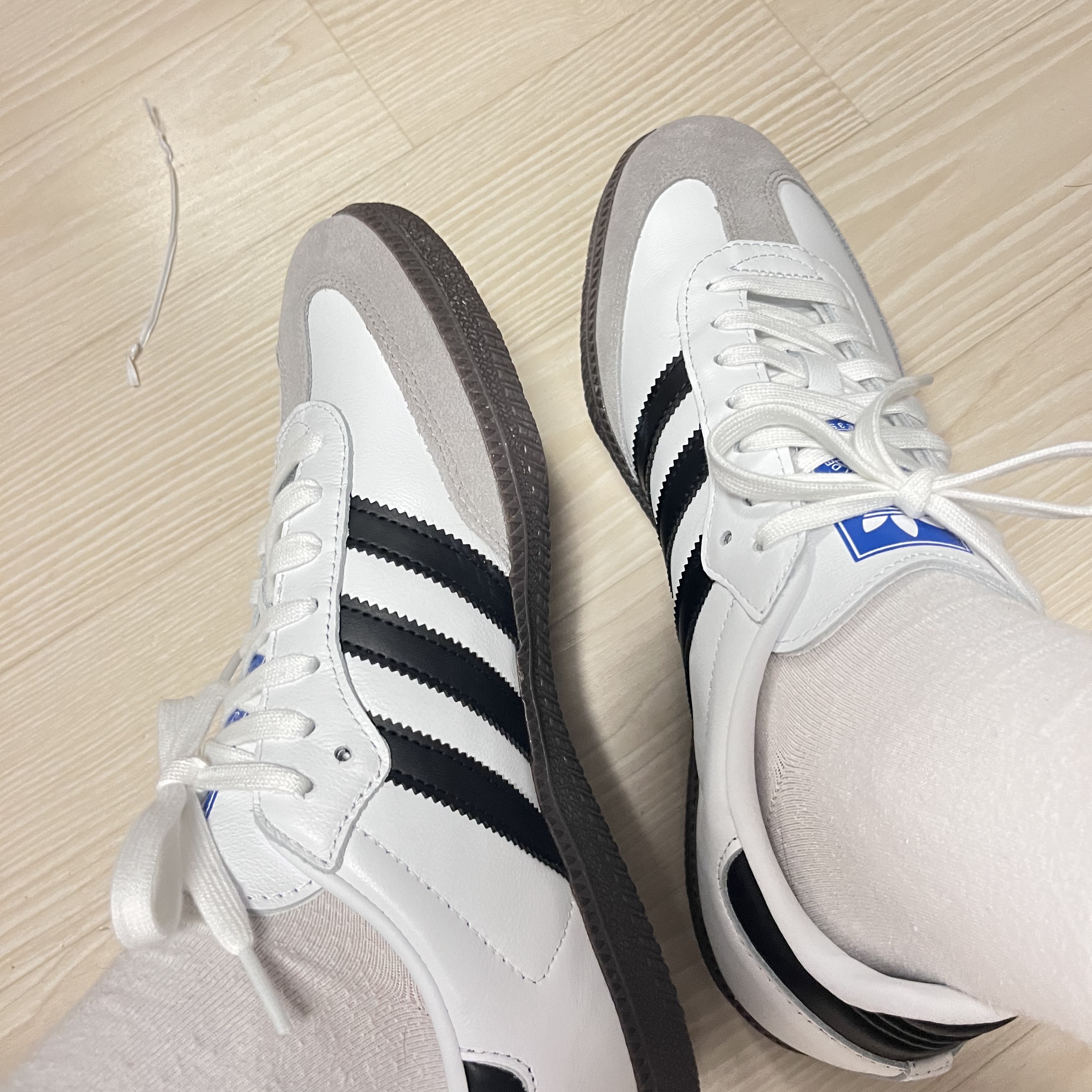Adidas Samba OG Cloud White 착용 스타일 - 2