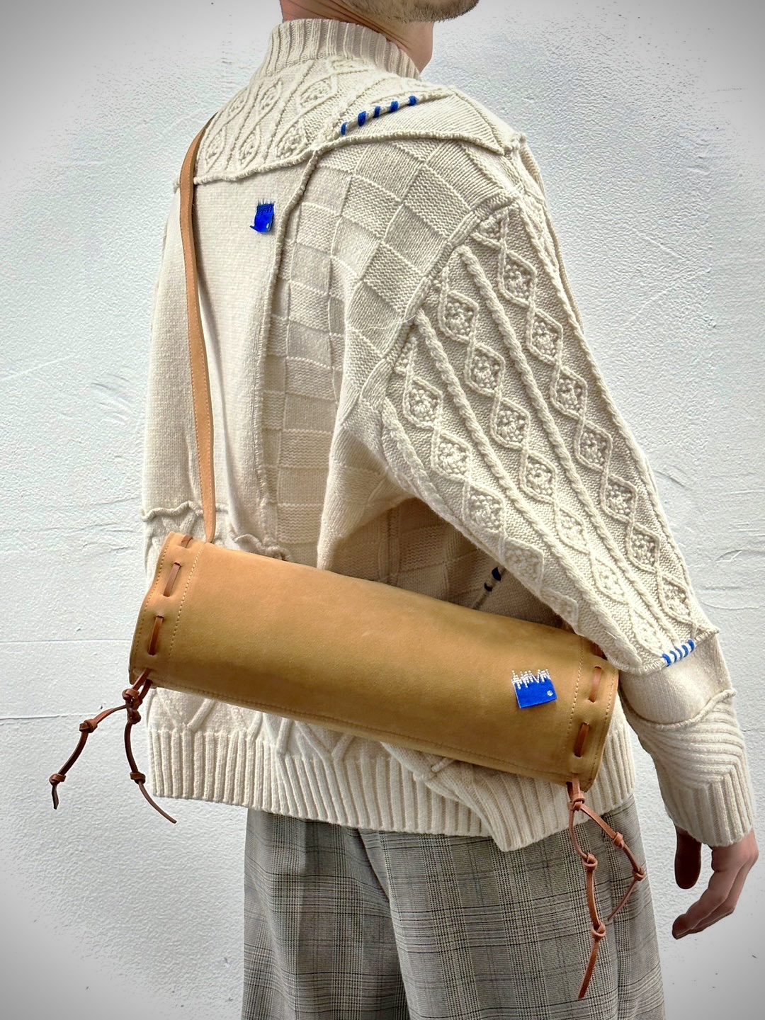 Zara x Ader Error Patchwork Oversize Knit Sweater Cream, Ader Error x Zara Stitch Split Suede Crossbody Bag Ochre 착용 스타일