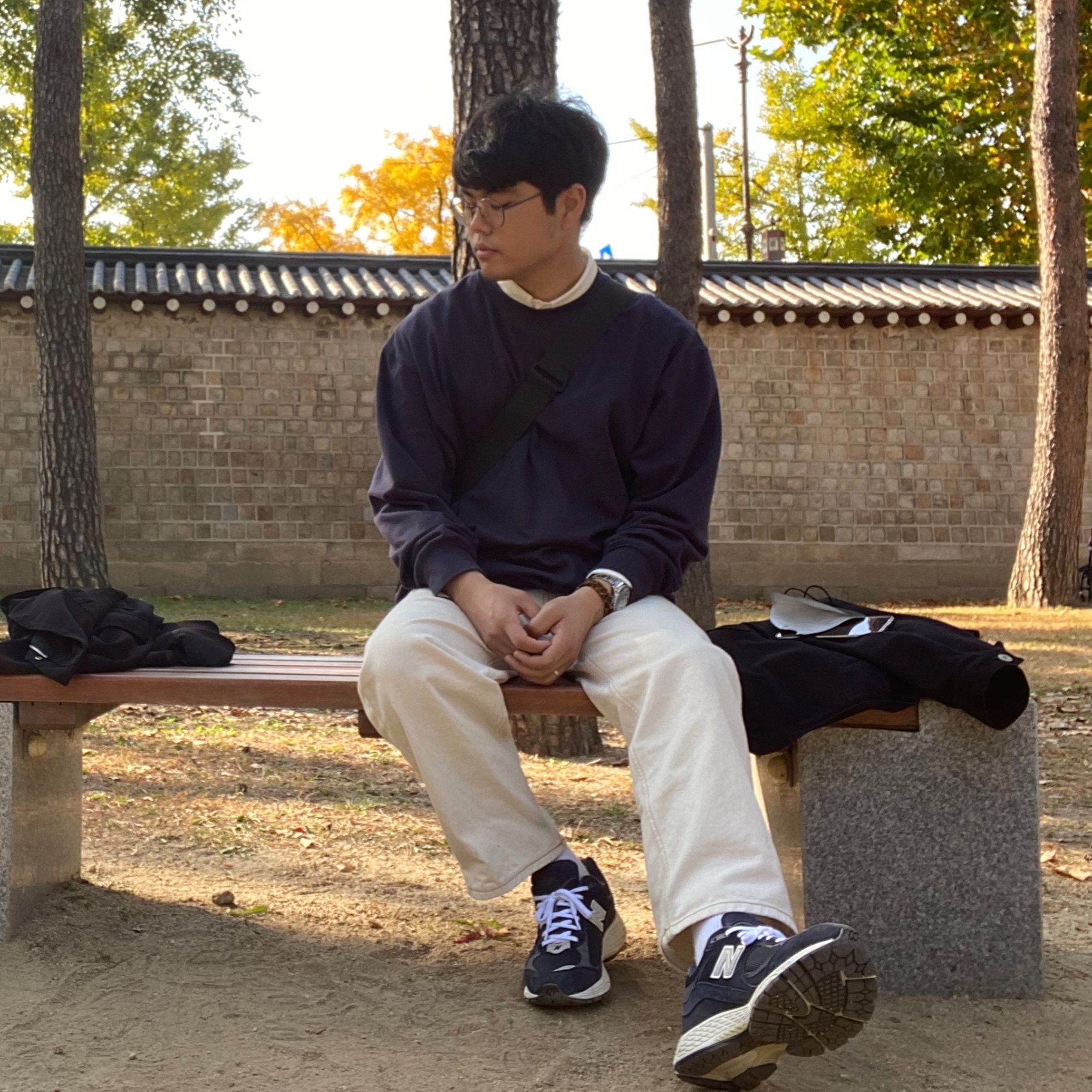 New Balance 2002R Eclipse Castlerock 착용 스타일