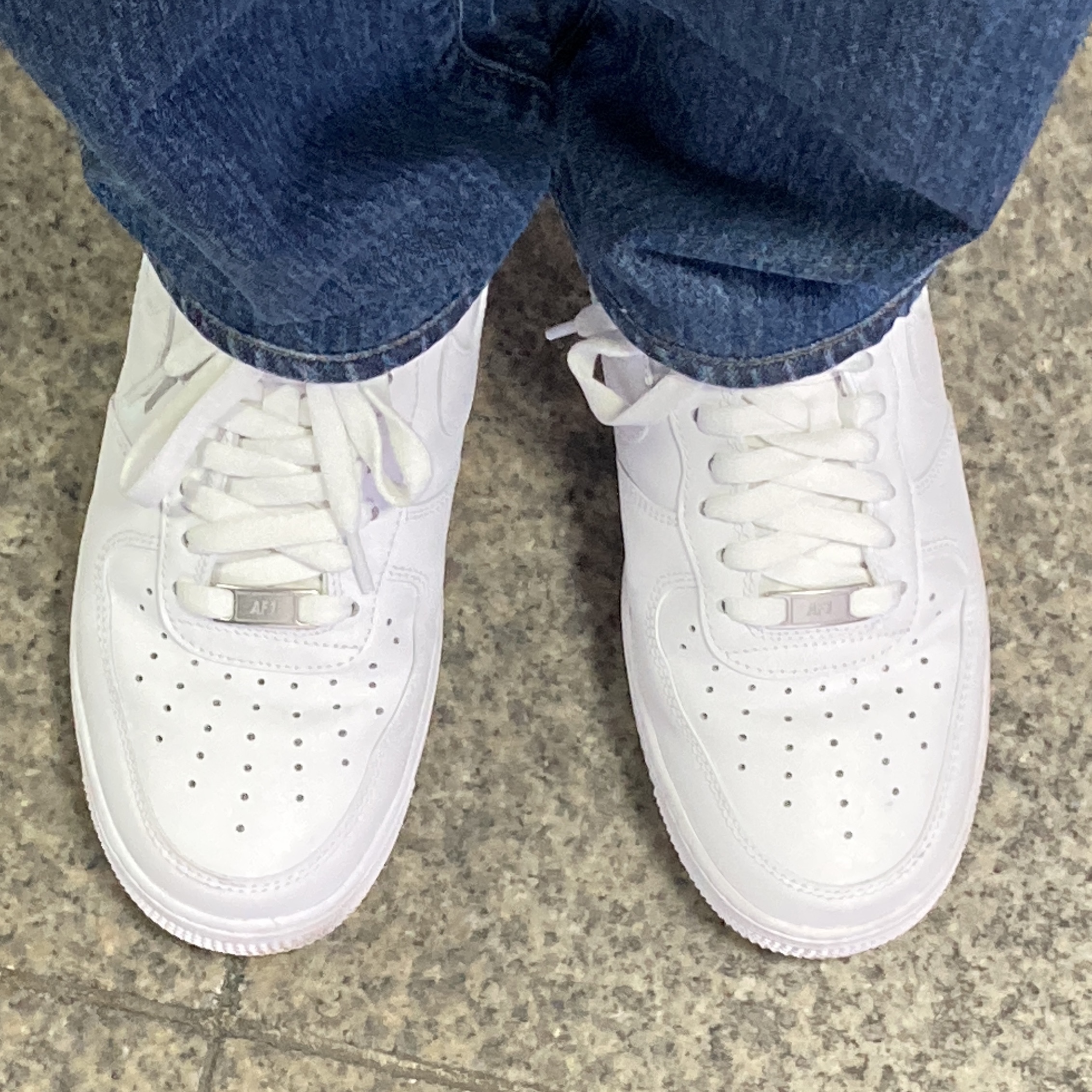 Nike Air Force 1 '07 Low White 착용 스타일 - 1