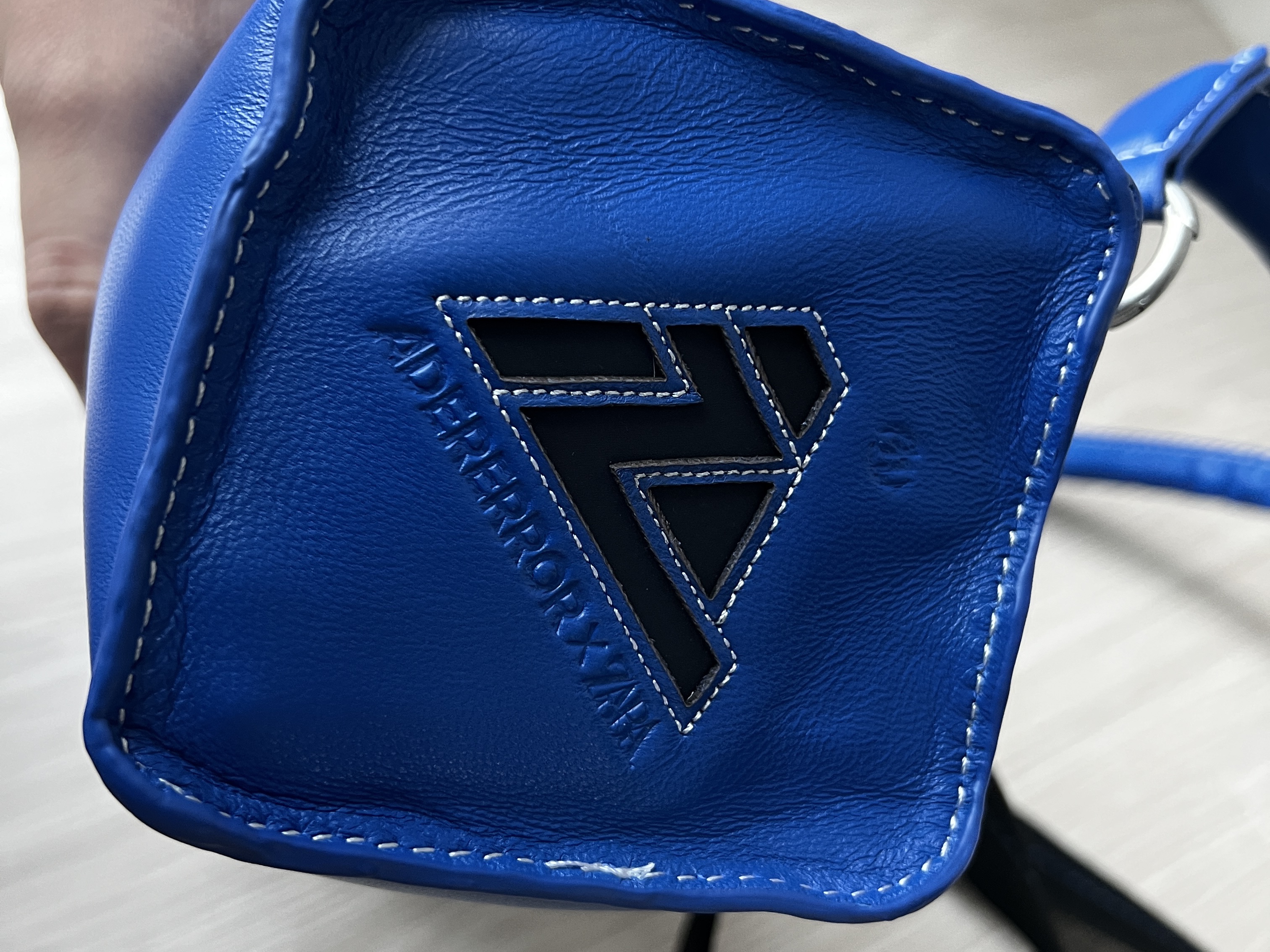 Ader Error x Zara Leather Shoulder Bag Blue 착용 스타일 - 4