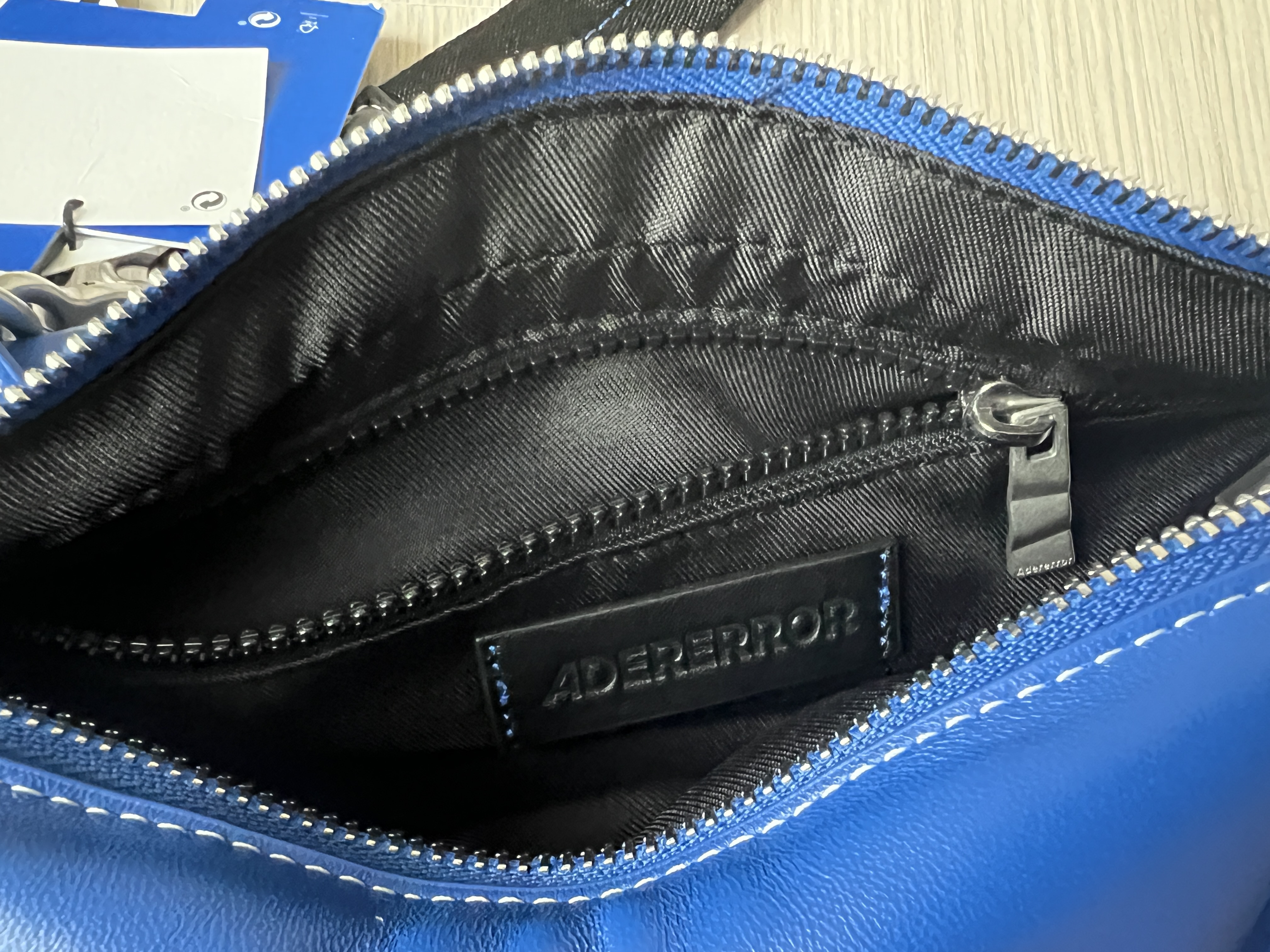 Ader Error x Zara Leather Shoulder Bag Blue 착용 스타일 - 5