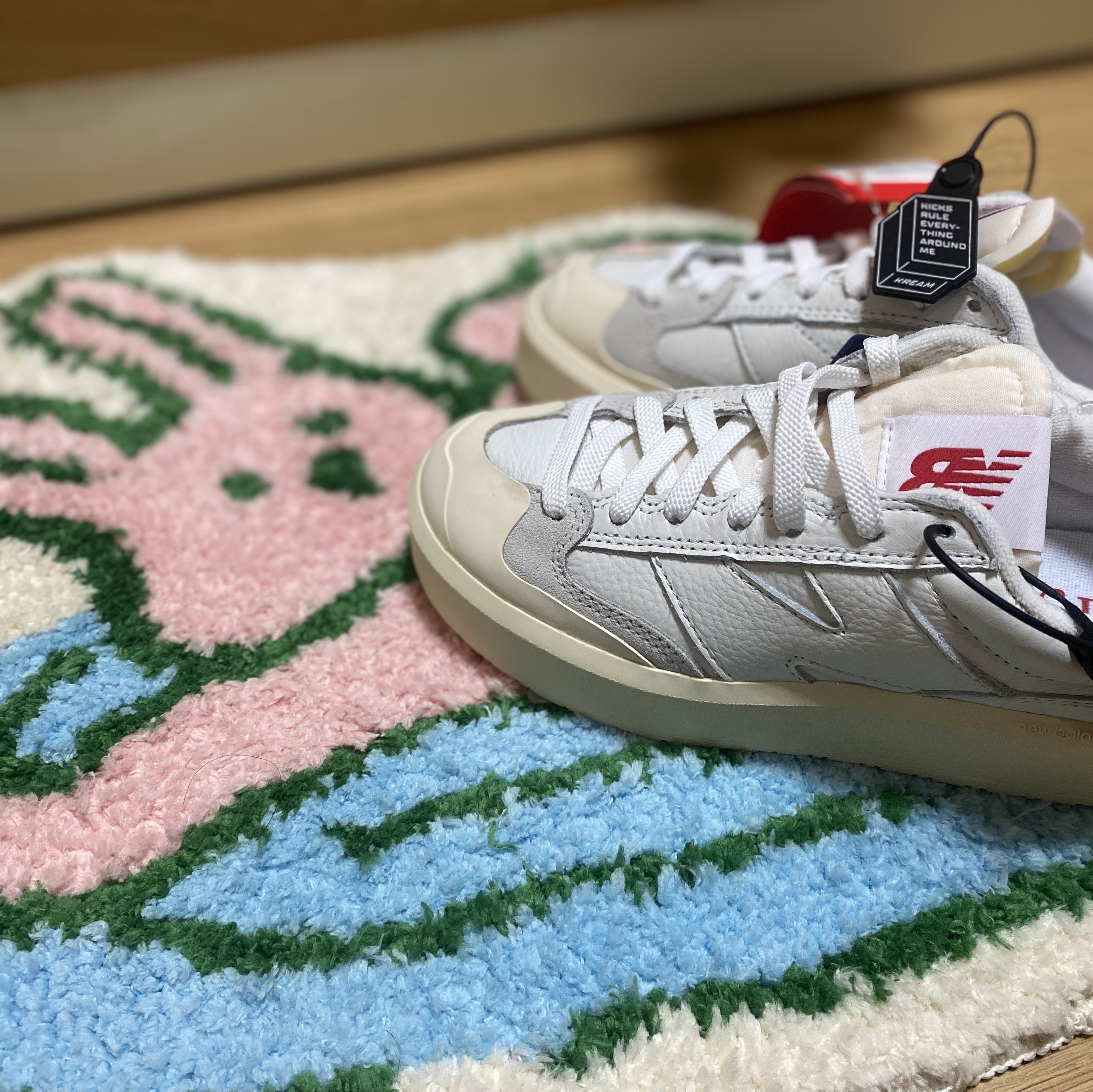 New Balance CT302 White Black 착용 스타일