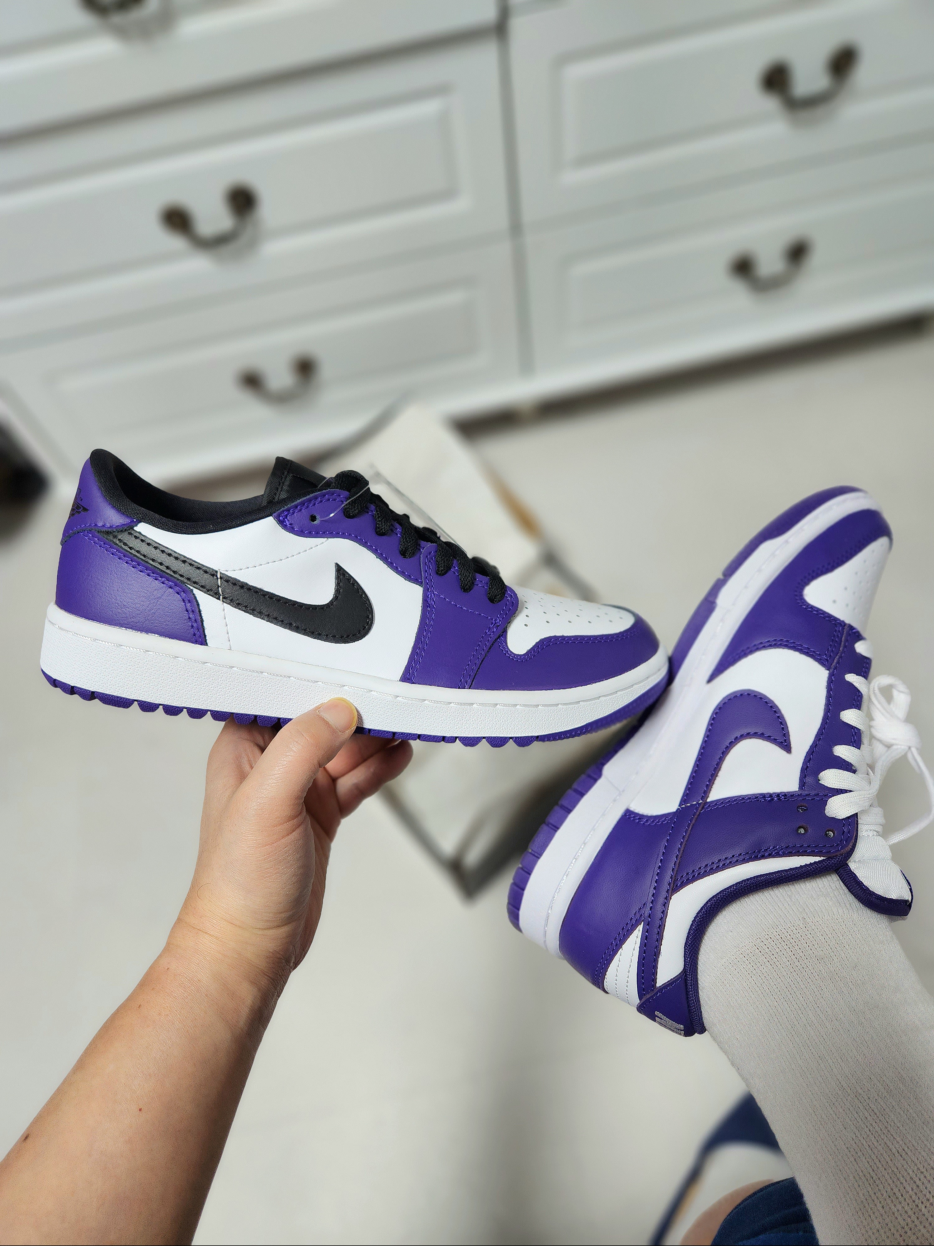 Nike Dunk Low Retro Championship Court Purple, Jordan 1 Low Golf Court Purple 착용 스타일 - 1