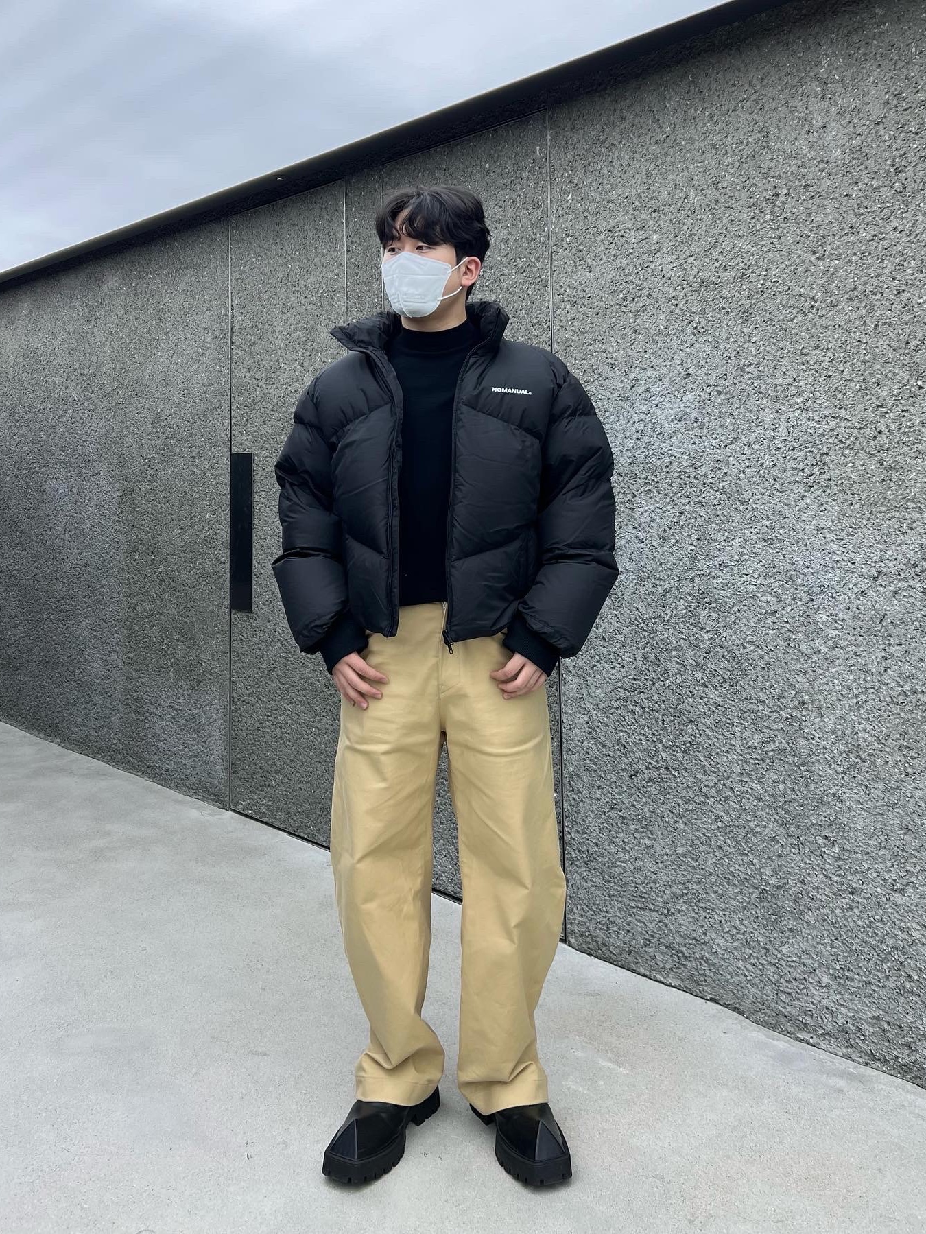Balenciaga Rhino Derby Shoes Black 착용 스타일 - 2