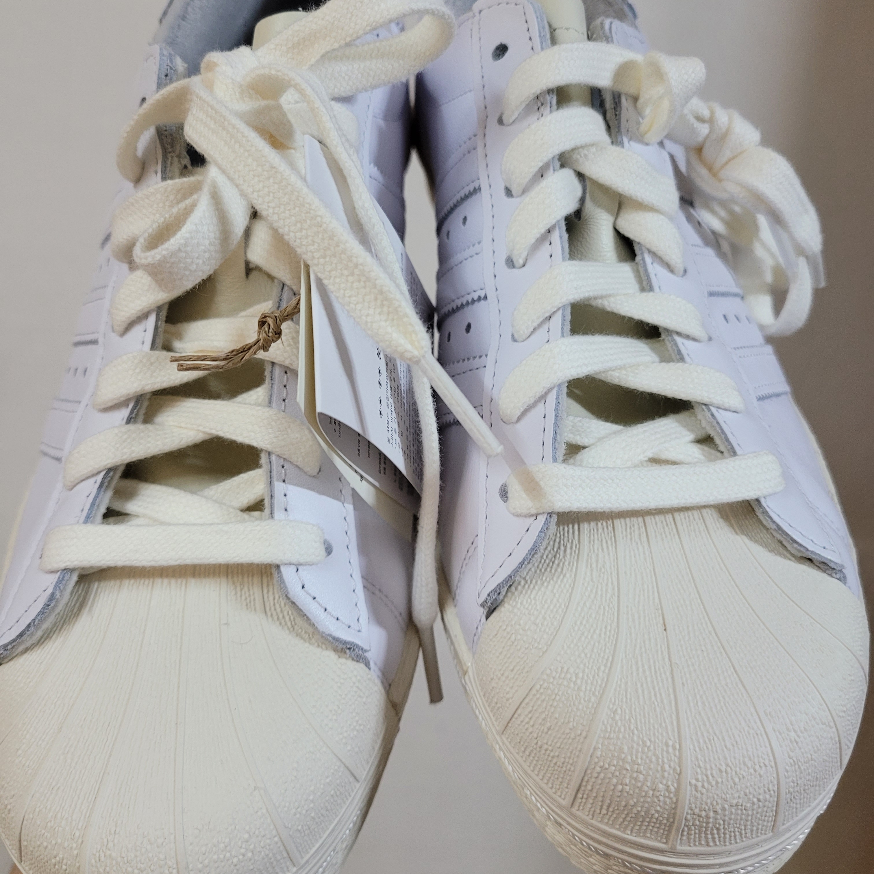 Adidas Superstar 82 Cloud White Off White 착용 스타일 - 4