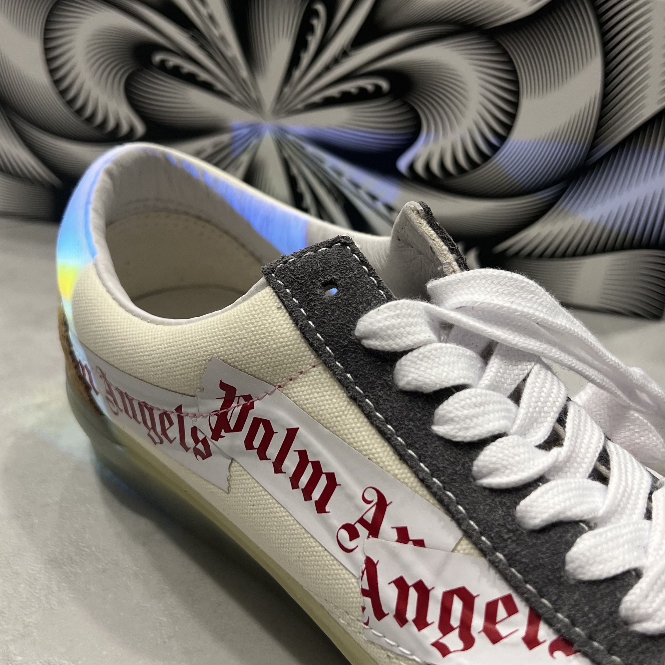 Vans Vault x Palm Angels Old Skool VLT LX Pewter 착용 스타일 - 4