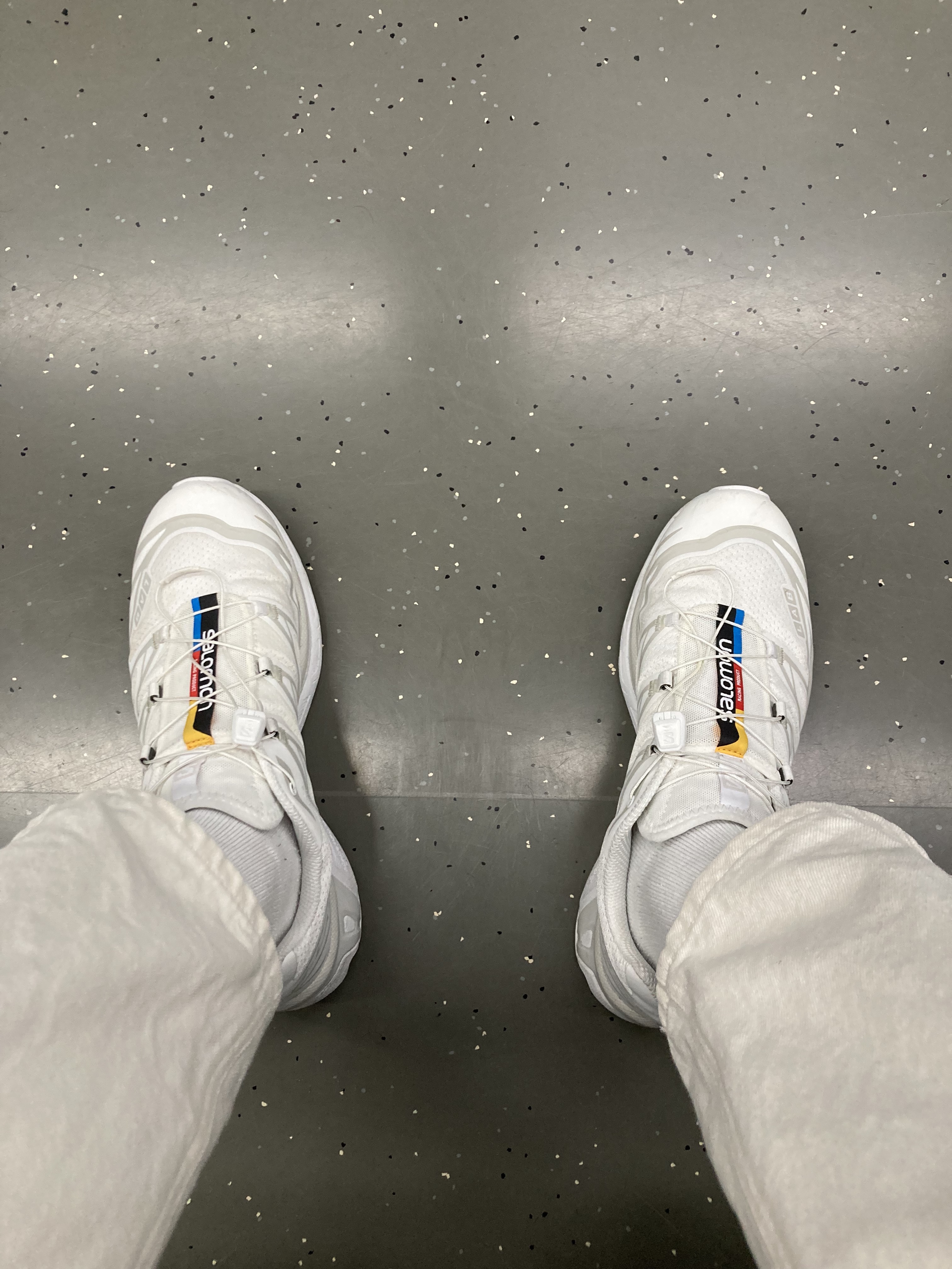 Salomon XT-6 ADV White 착용 스타일