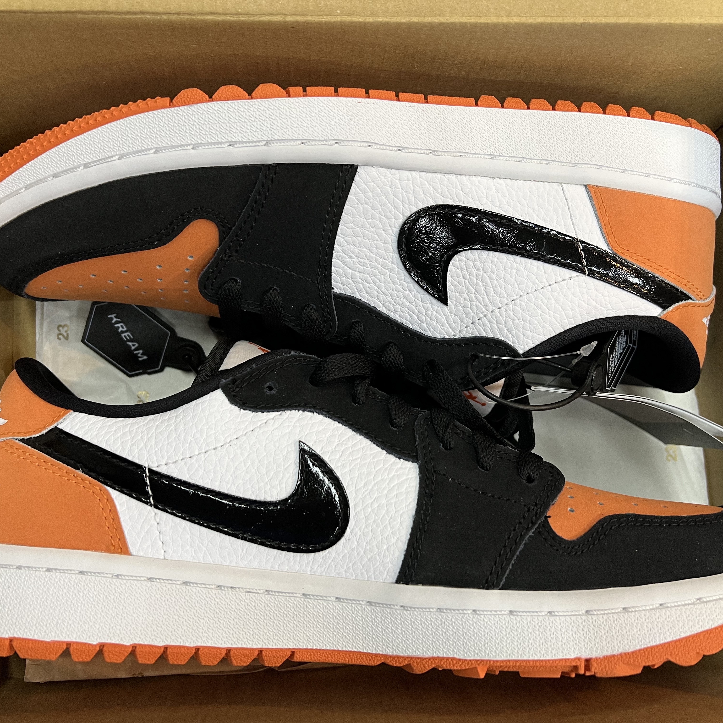 Jordan 1 Low Golf Starfish 착용 스타일