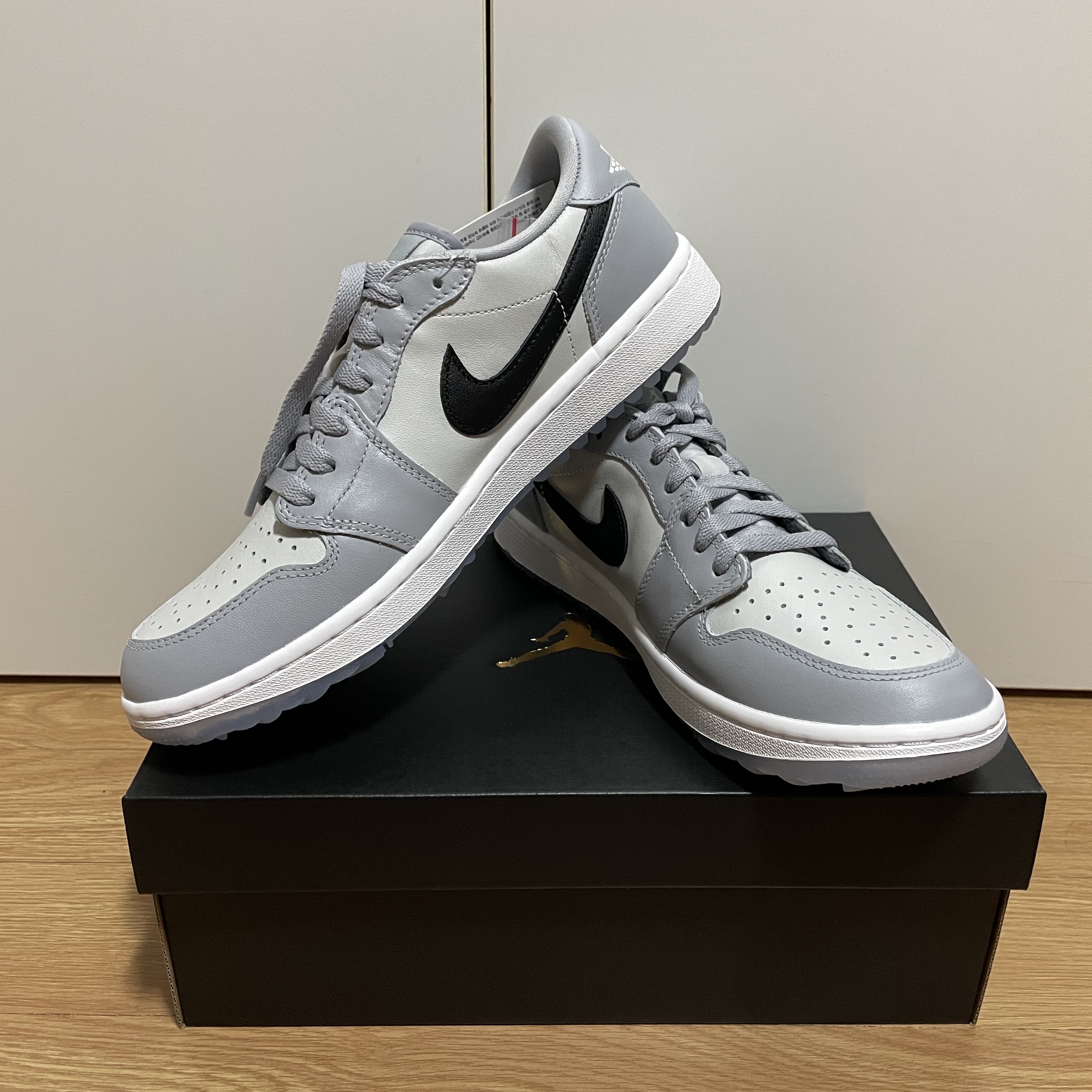 Jordan 1 Low Golf Wolf Grey 착용 스타일