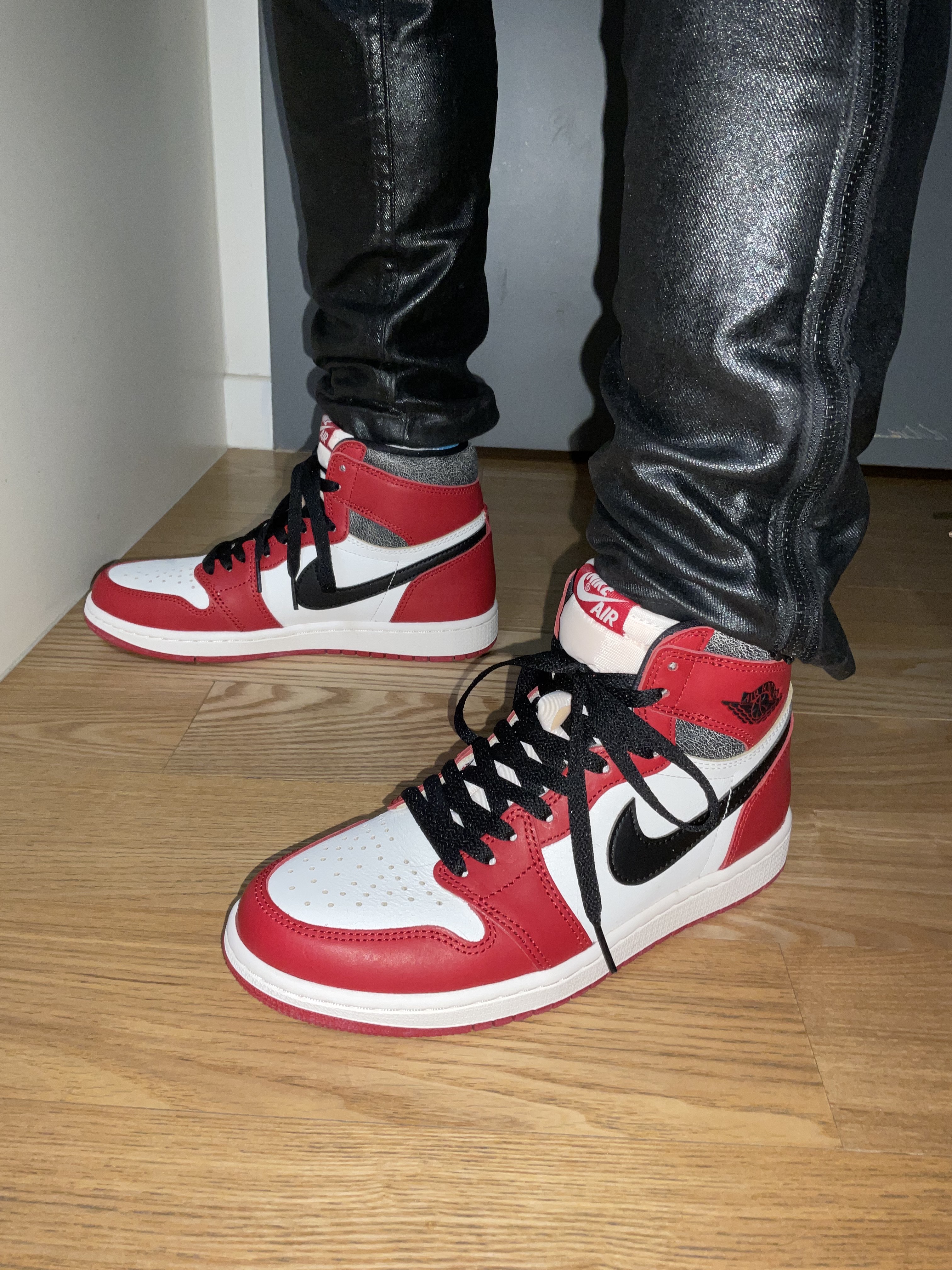Gentle Monster Ghost 01 Black, Jordan 1 Retro High OG Chicago 2022 착용 스타일 - 2
