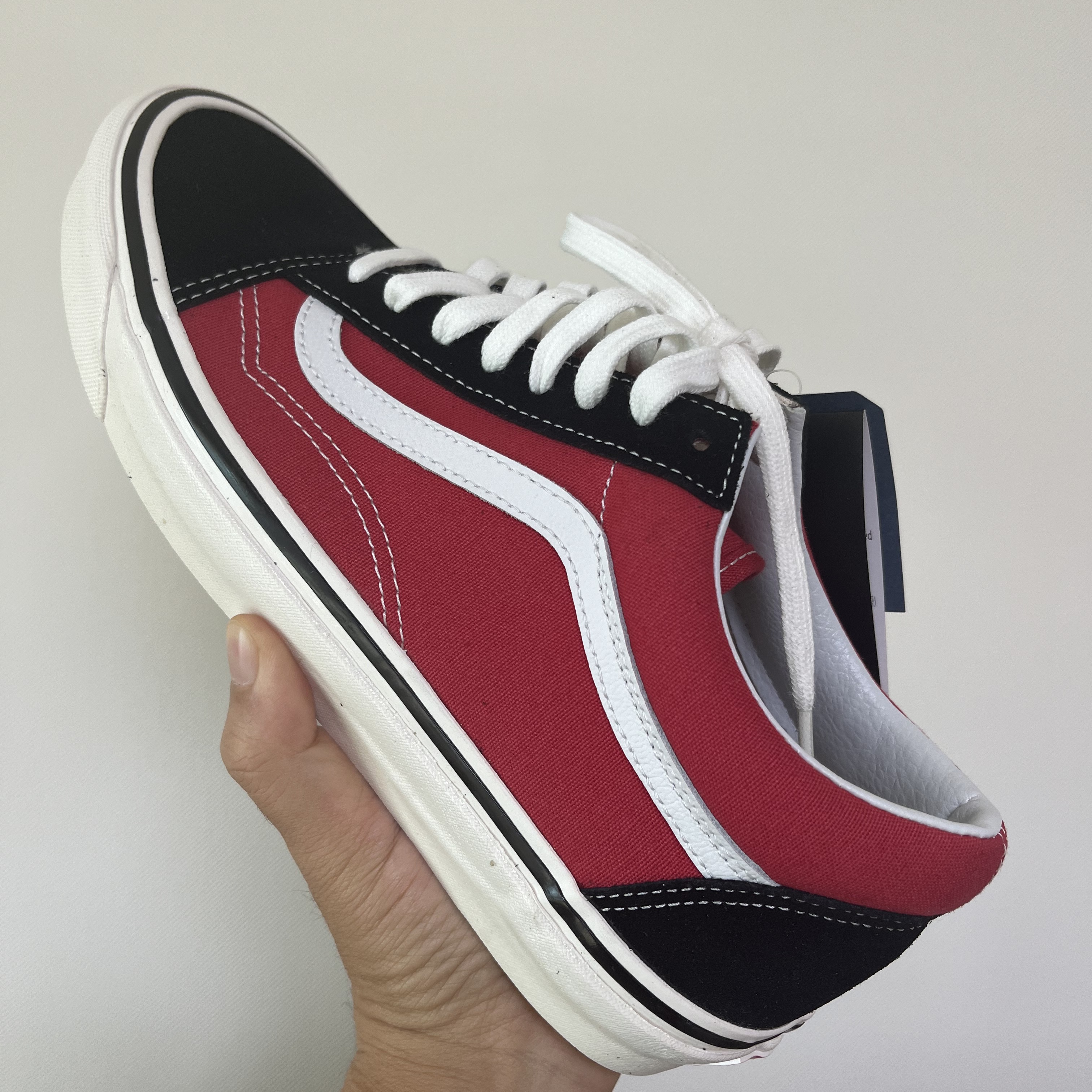 Vans Old Skool 36 DX Anaheim Factory Red Black 착용 스타일 - 2