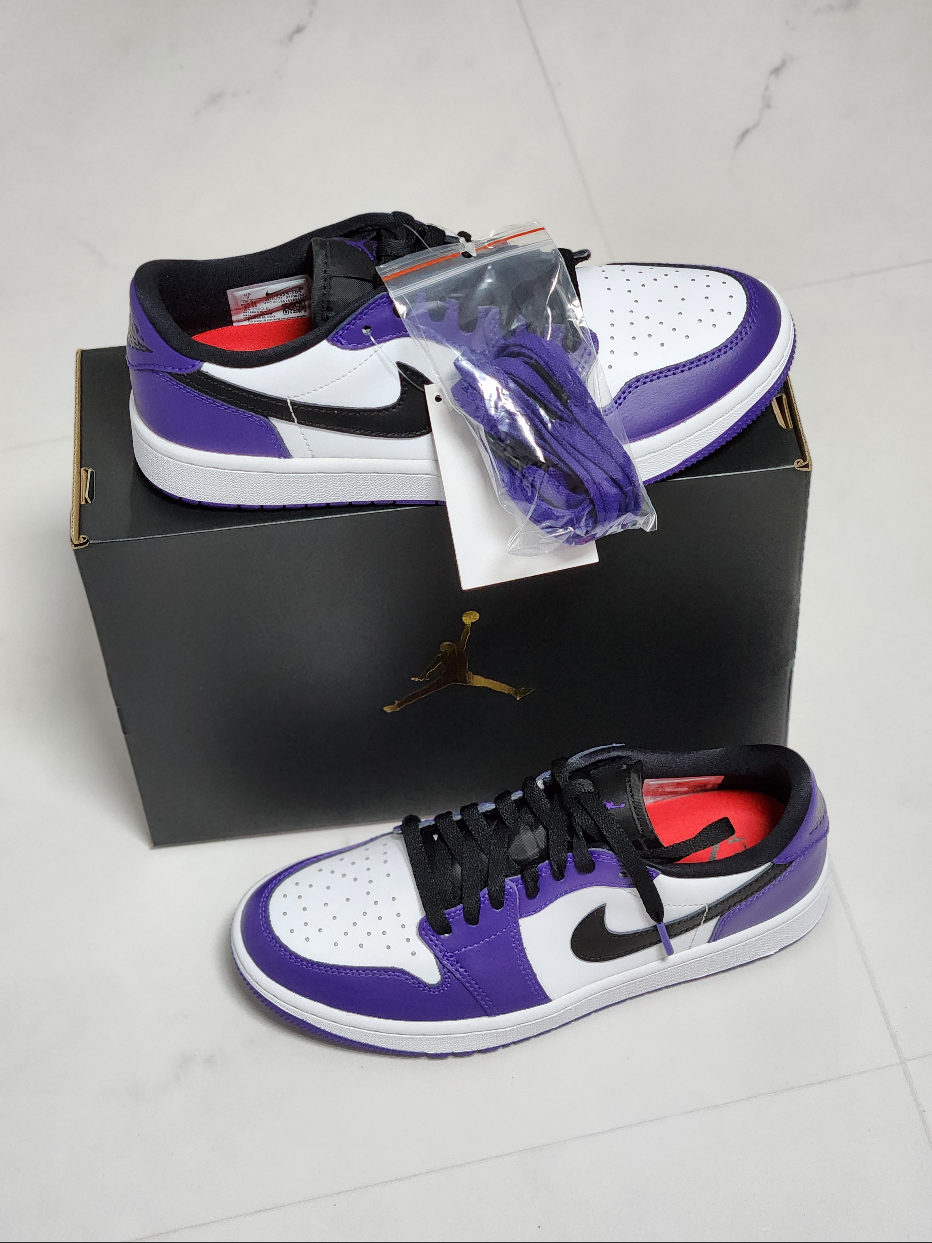 Jordan 1 Low Golf Court Purple 착용 스타일 - 4
