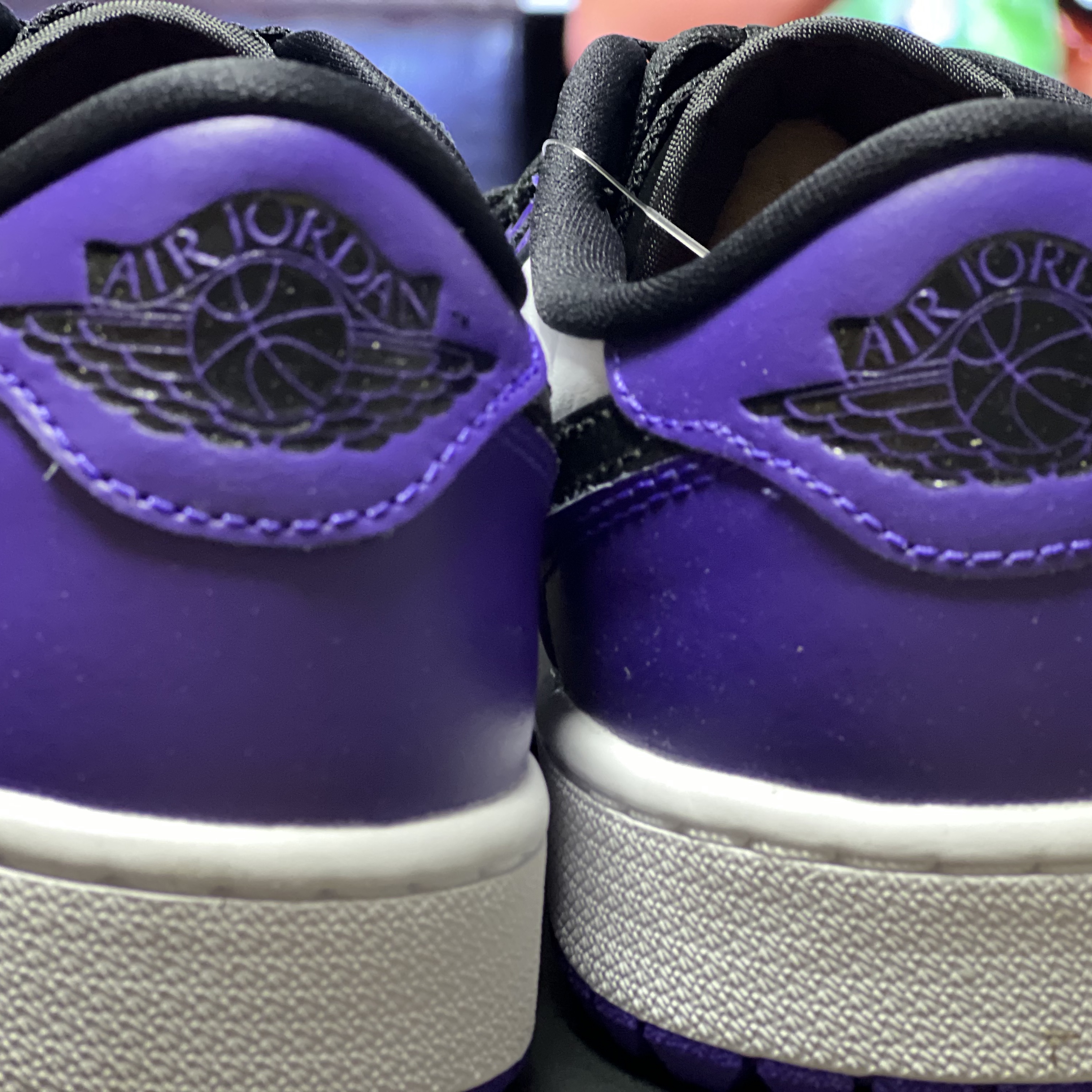 Jordan 1 Low Golf Court Purple 착용 스타일 - 4