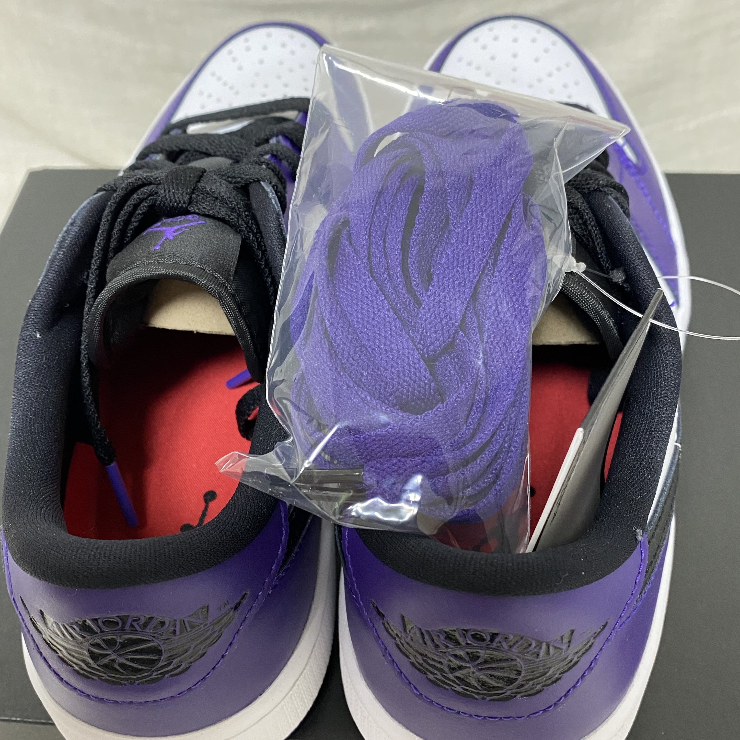 Jordan 1 Low Golf Court Purple 착용 스타일 - 4