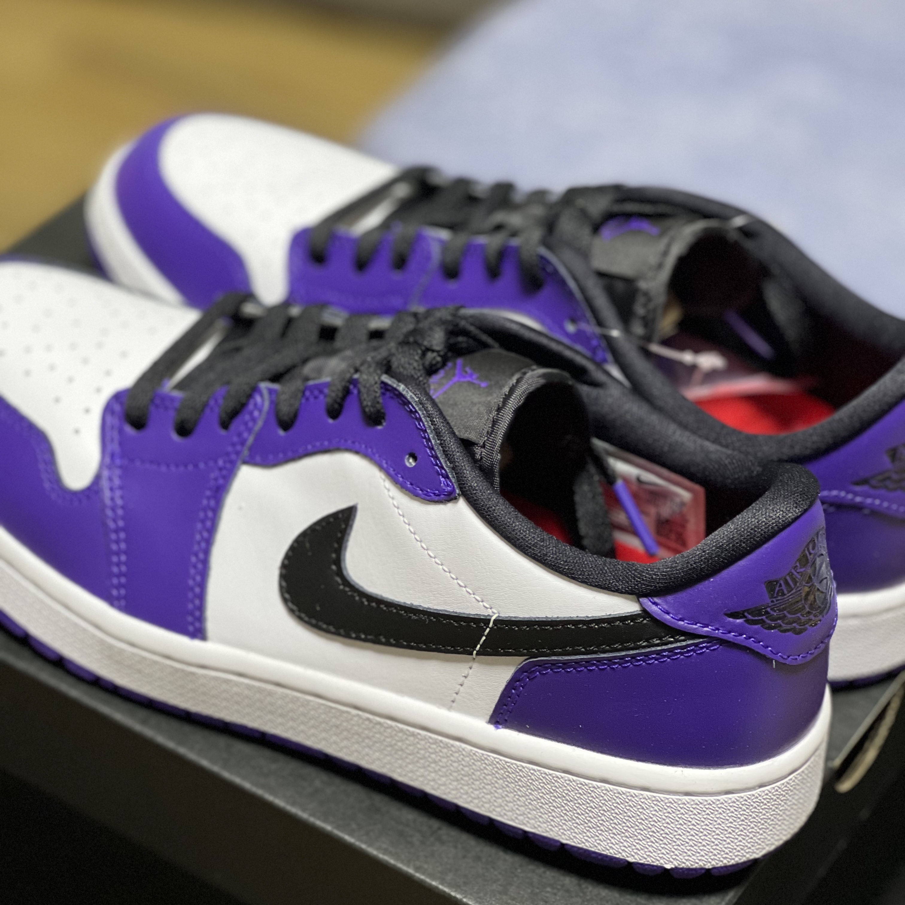 Jordan 1 Low Golf Court Purple 착용 스타일 - 3