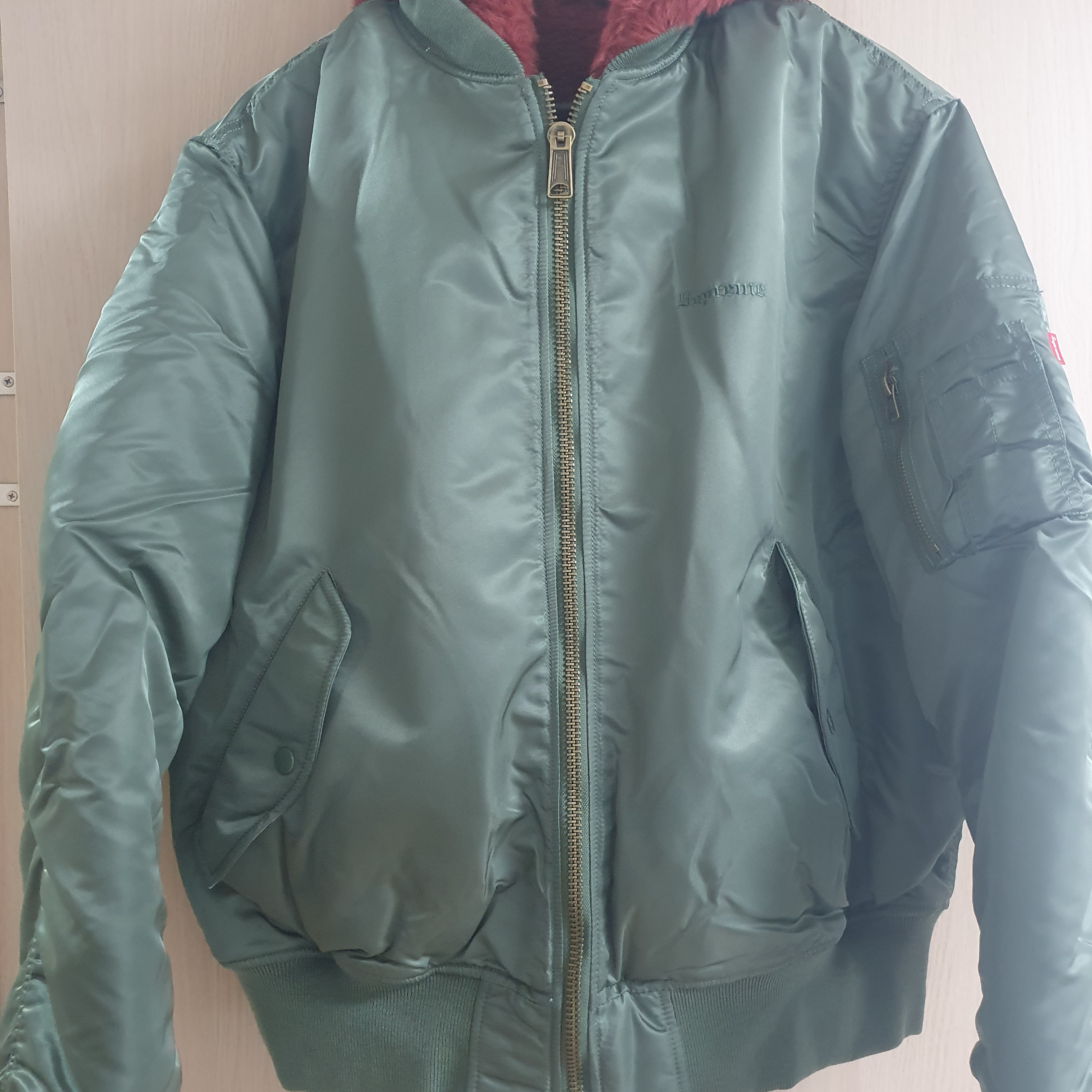 Supreme Faux Fur Reversible MA-1 Olive - 22FW 착용 스타일 - 1