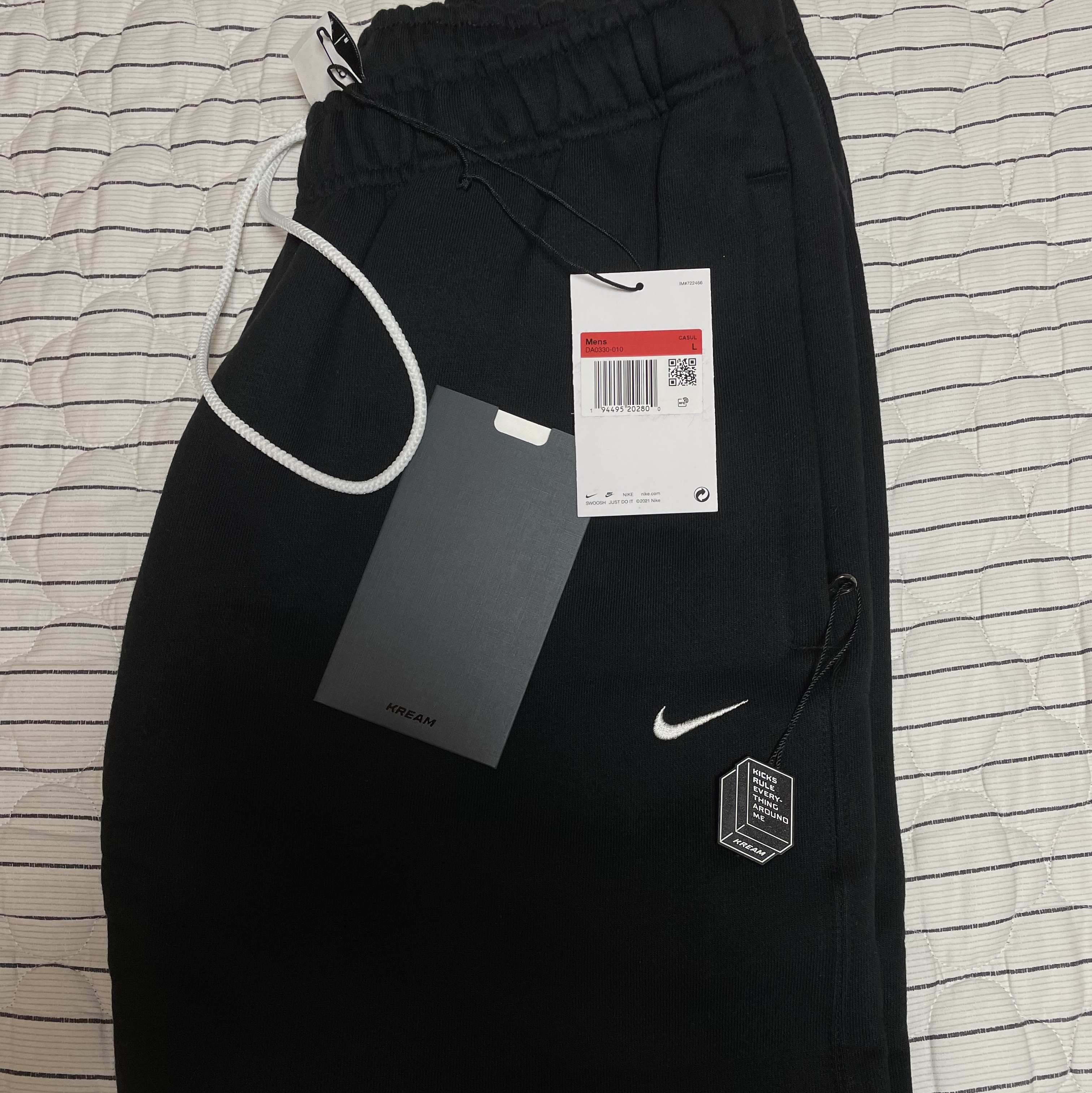 Nike NRG Solo Swoosh Fleece Pants Black White - Asia 착용 스타일