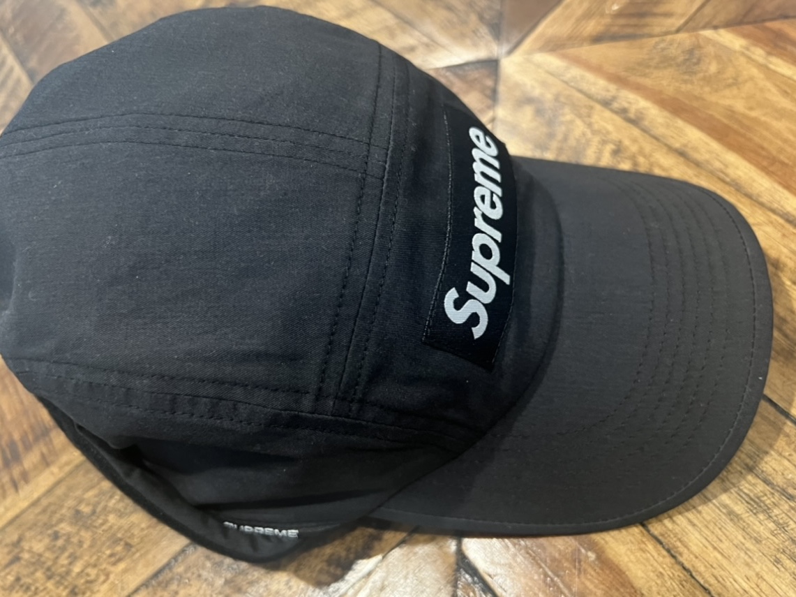 Supreme Packable Earflap Camp Cap Black - 22FW 착용 스타일 - 1
