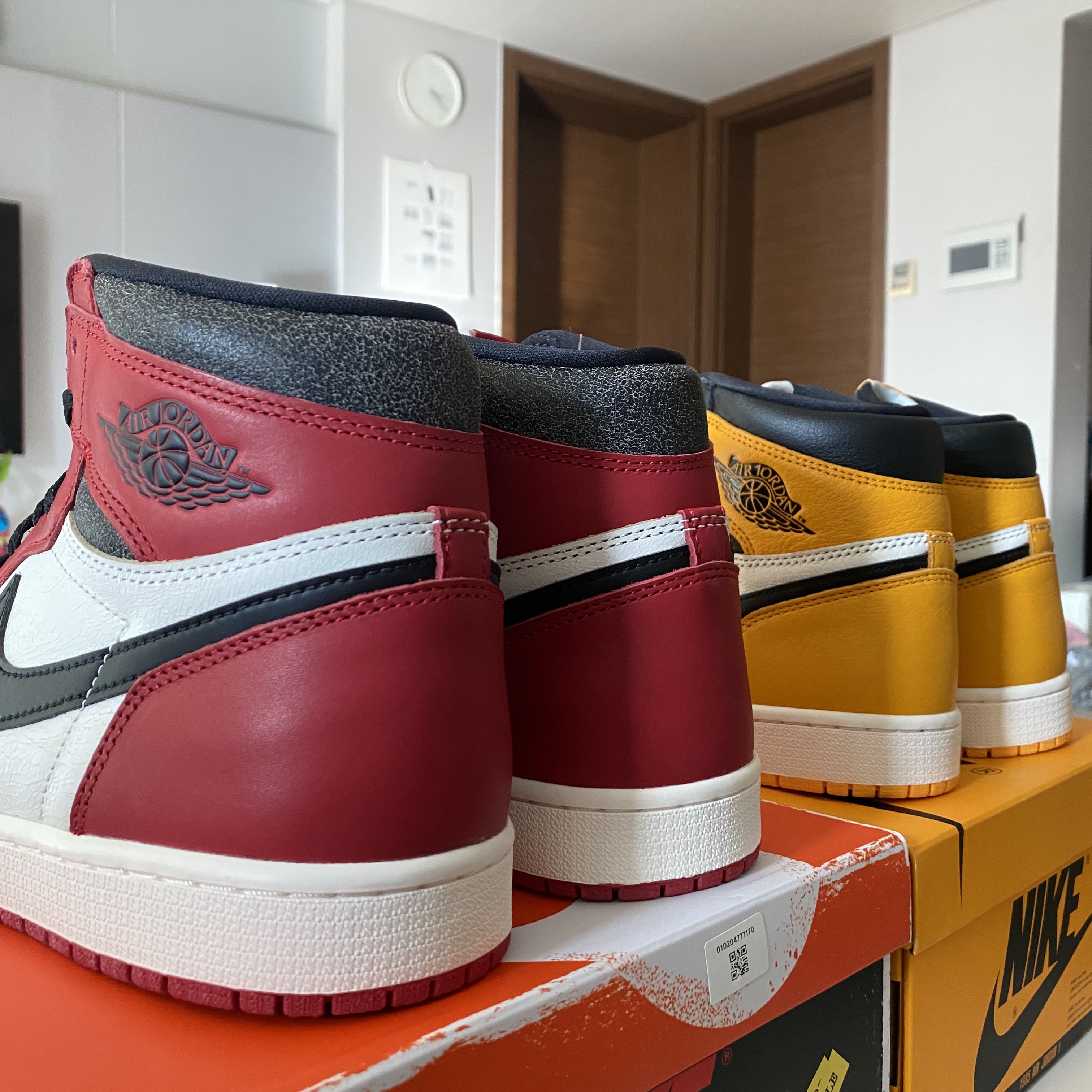 Jordan 1 Retro High OG Chicago 2022, Jordan 1 Retro High OG Taxi 착용 스타일 - 3