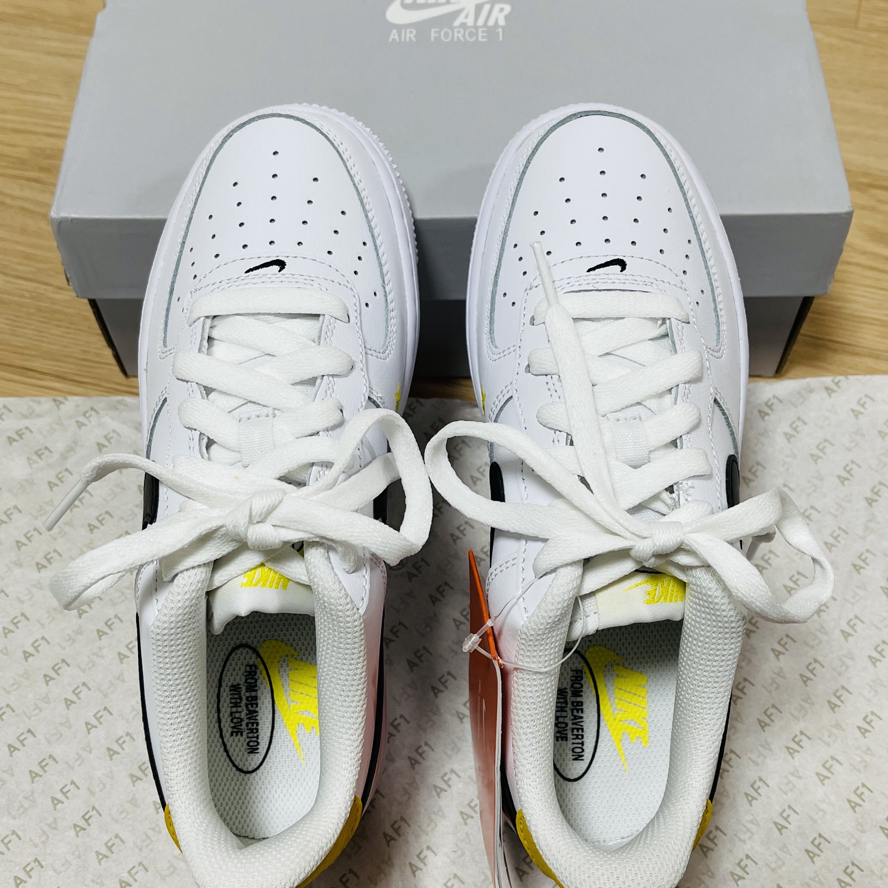 (GS) Nike Air Force 1 LV8 Have a Nike Day 착용 스타일 - 5