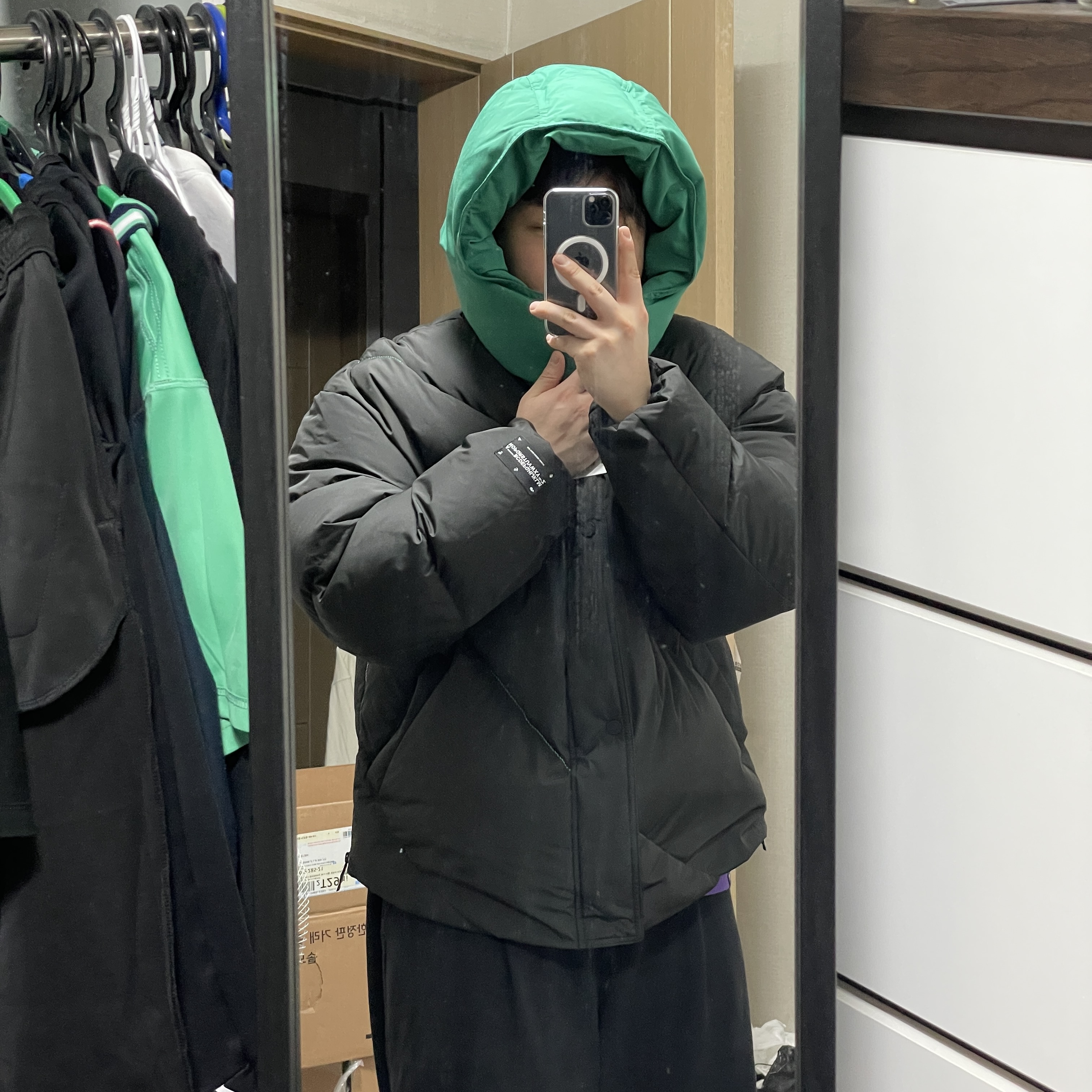 Zara x Ader Error Oversize Puffer Jacket Black 착용 스타일
