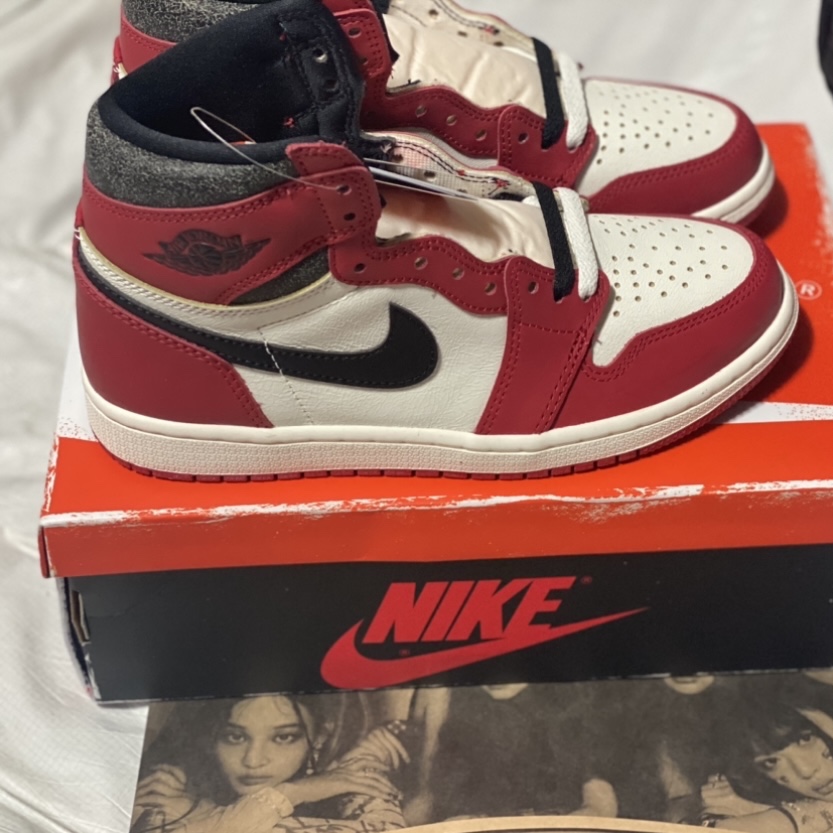 Jordan 1 Retro High OG Chicago 2022 착용 스타일 - 5