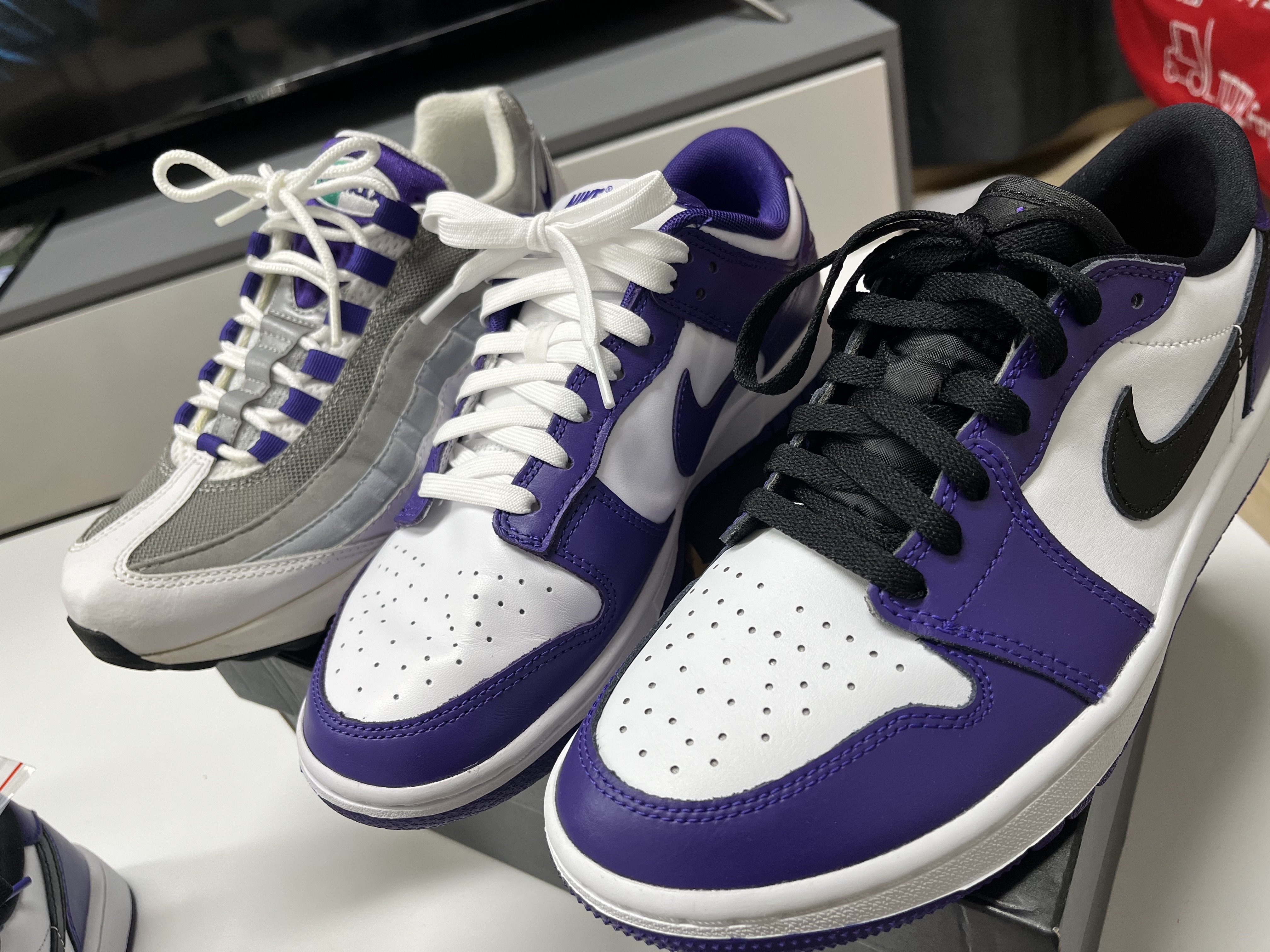 Jordan 1 Low Golf Court Purple, Nike Air Max 95 Grape Snakeskin 착용 스타일 - 1