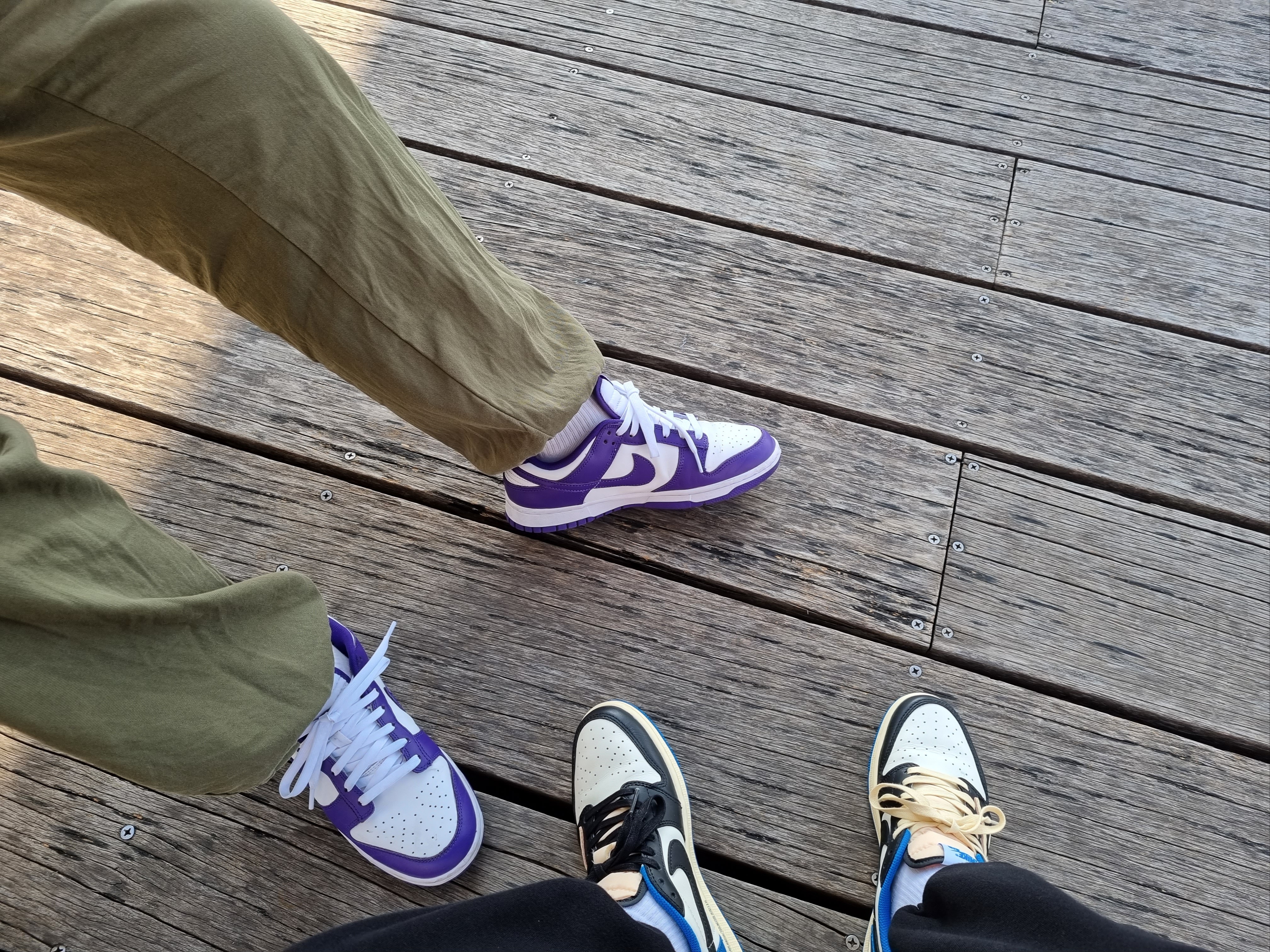 Nike Dunk Low Retro Championship Court Purple, Jordan 1 x Travis Scott x Fragment Retro Low OG SP Military Blue 착용 스타일