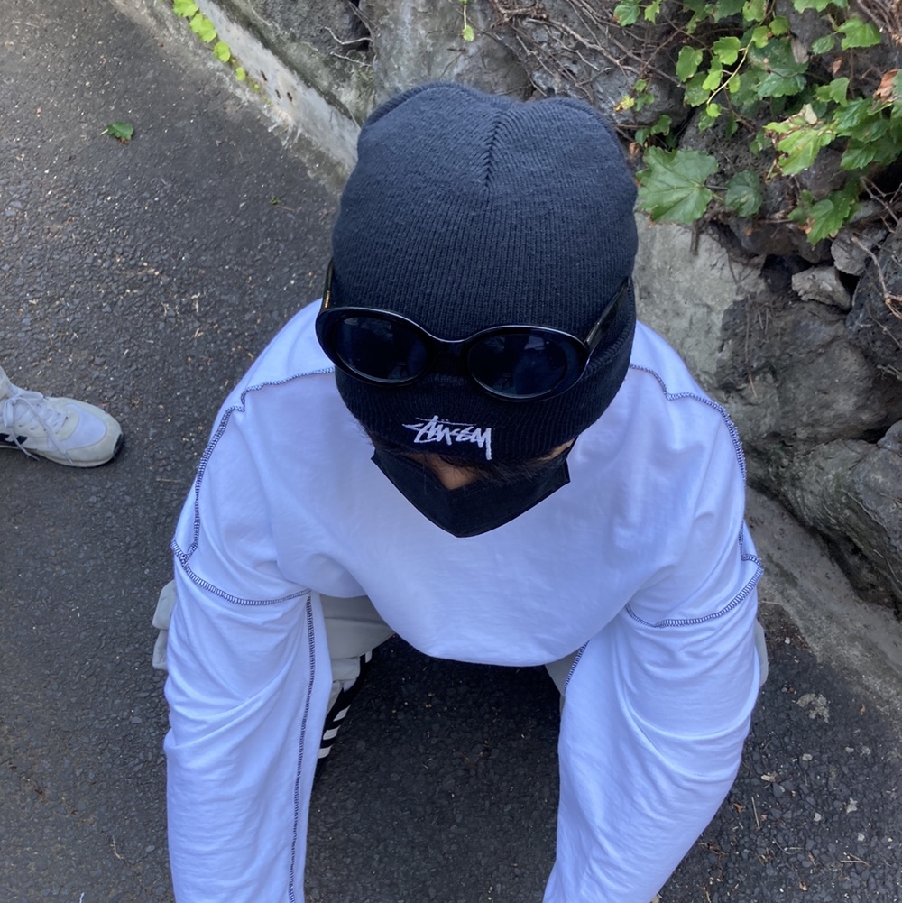 Adidas Superstar Core Black White, Stussy Stock Cuff Beanie Black 착용 스타일 - 3