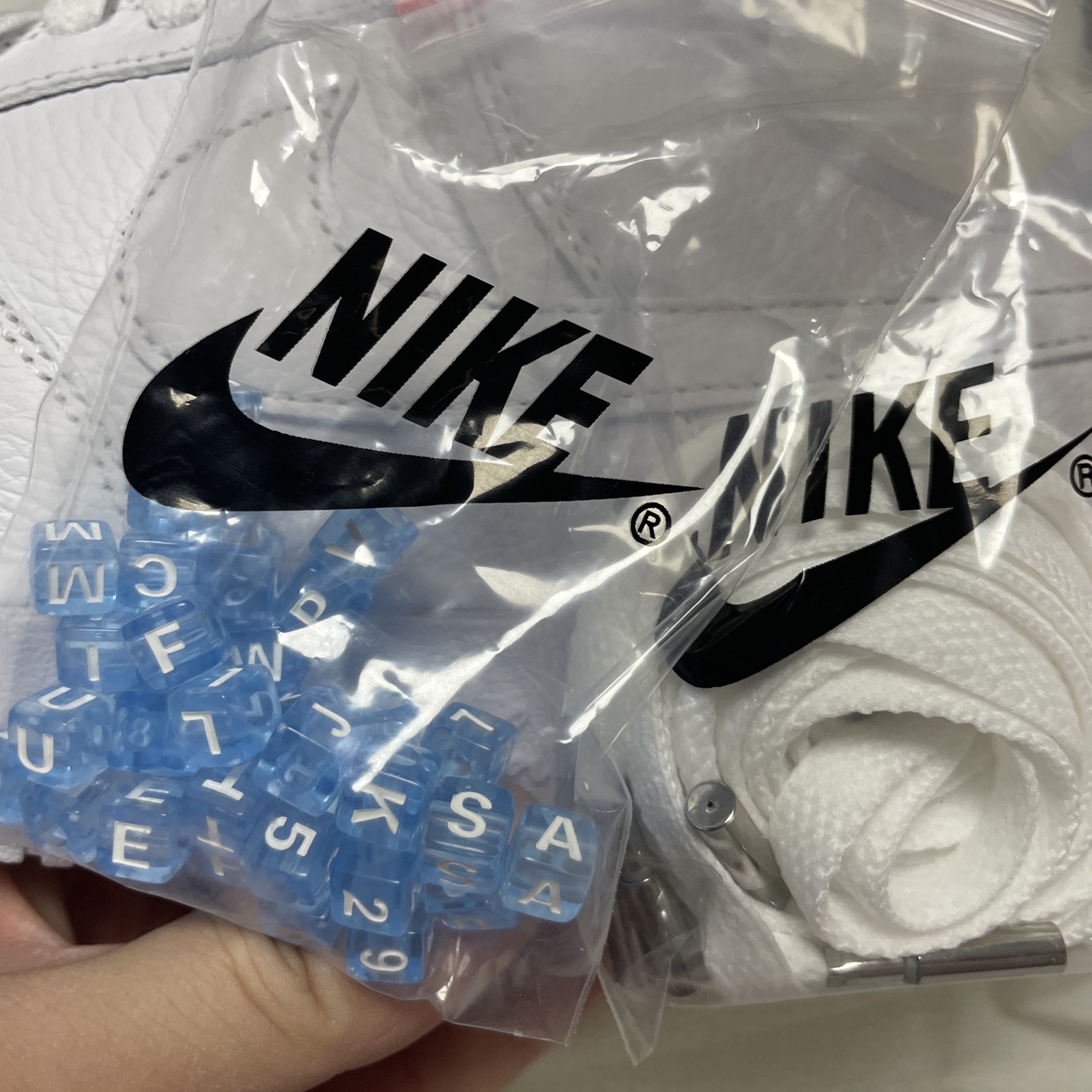 Nike x Drake Nocta Air Force 1 Low SP Certified Lover Boy White 착용 스타일 - 5