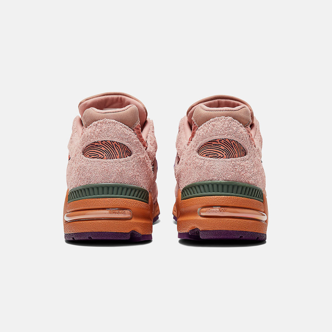 New Balance x Salehe Bembury 990v2 Made in USA Misty Rose 착용 스타일 - 5