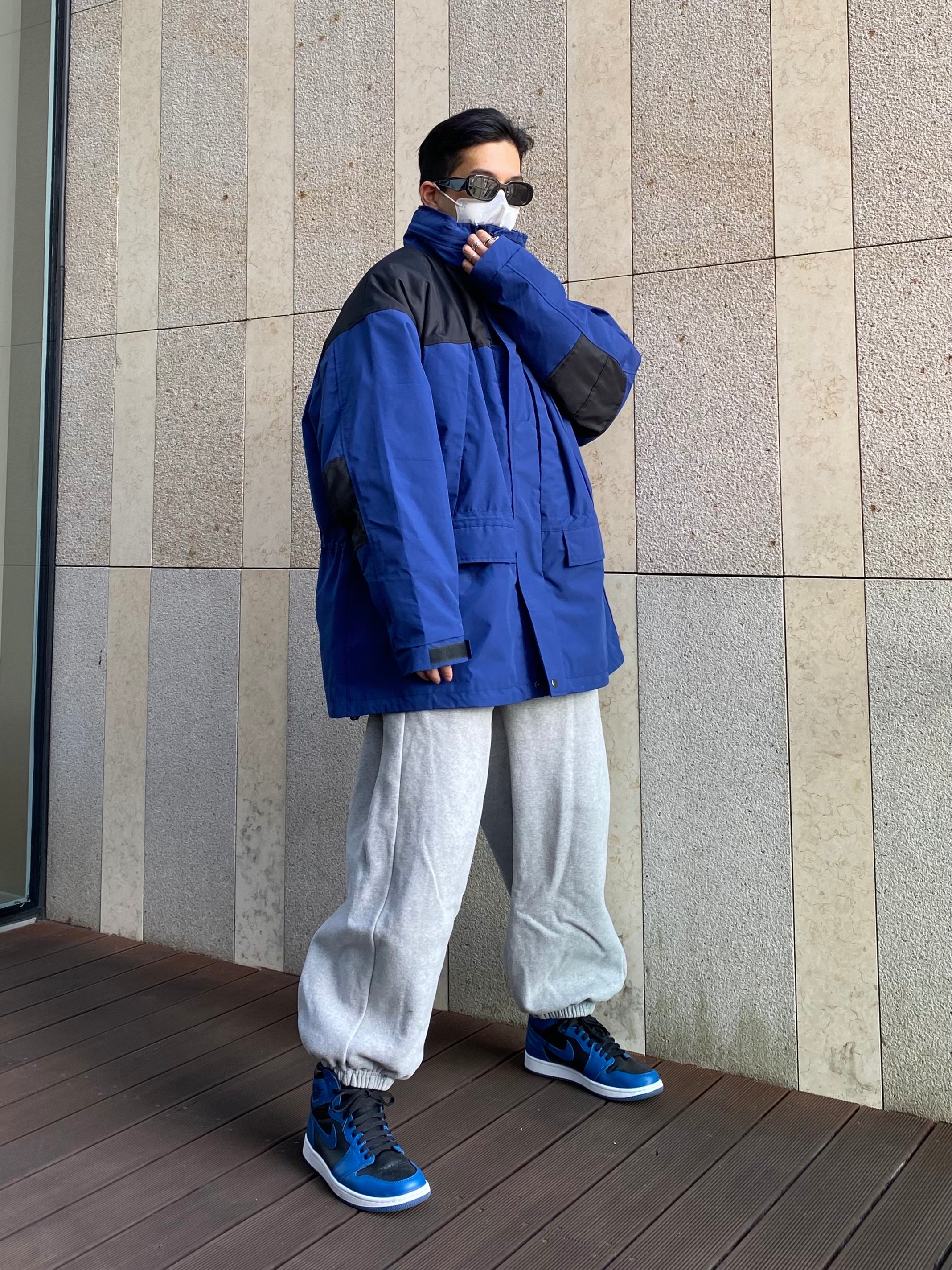 Jordan 1 Retro High OG Dark Marina Blue 착용 스타일 - 2