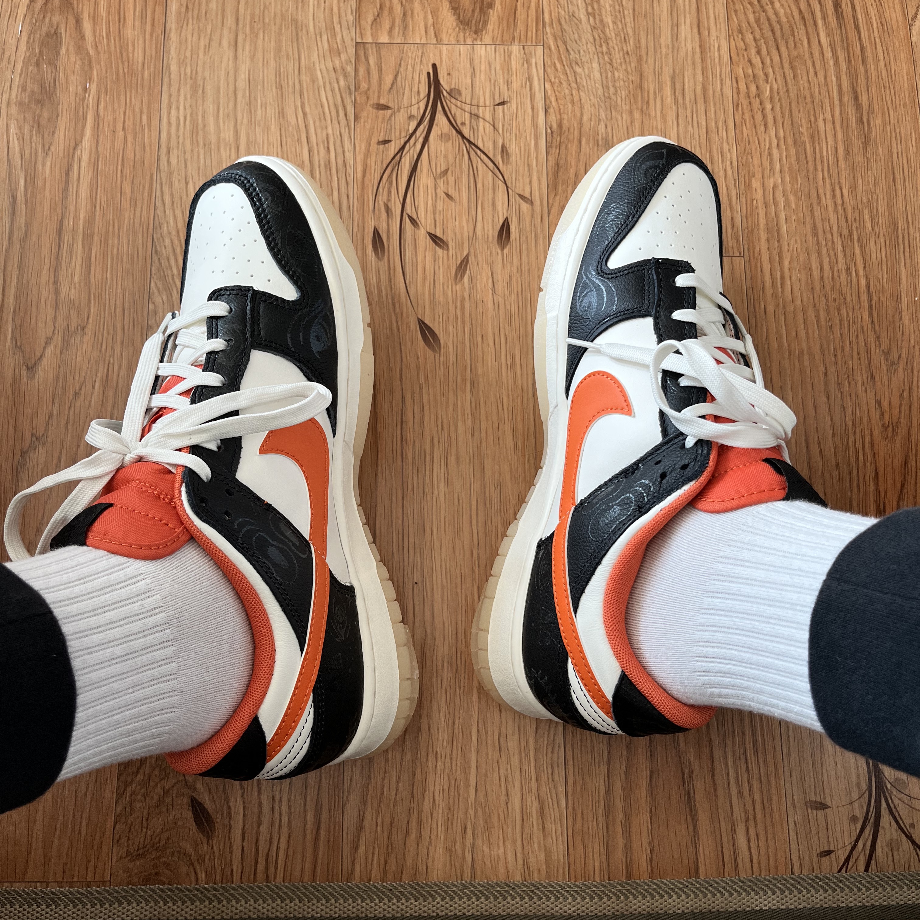 Nike Dunk Low Retro PRM Halloween 착용 스타일 - 1