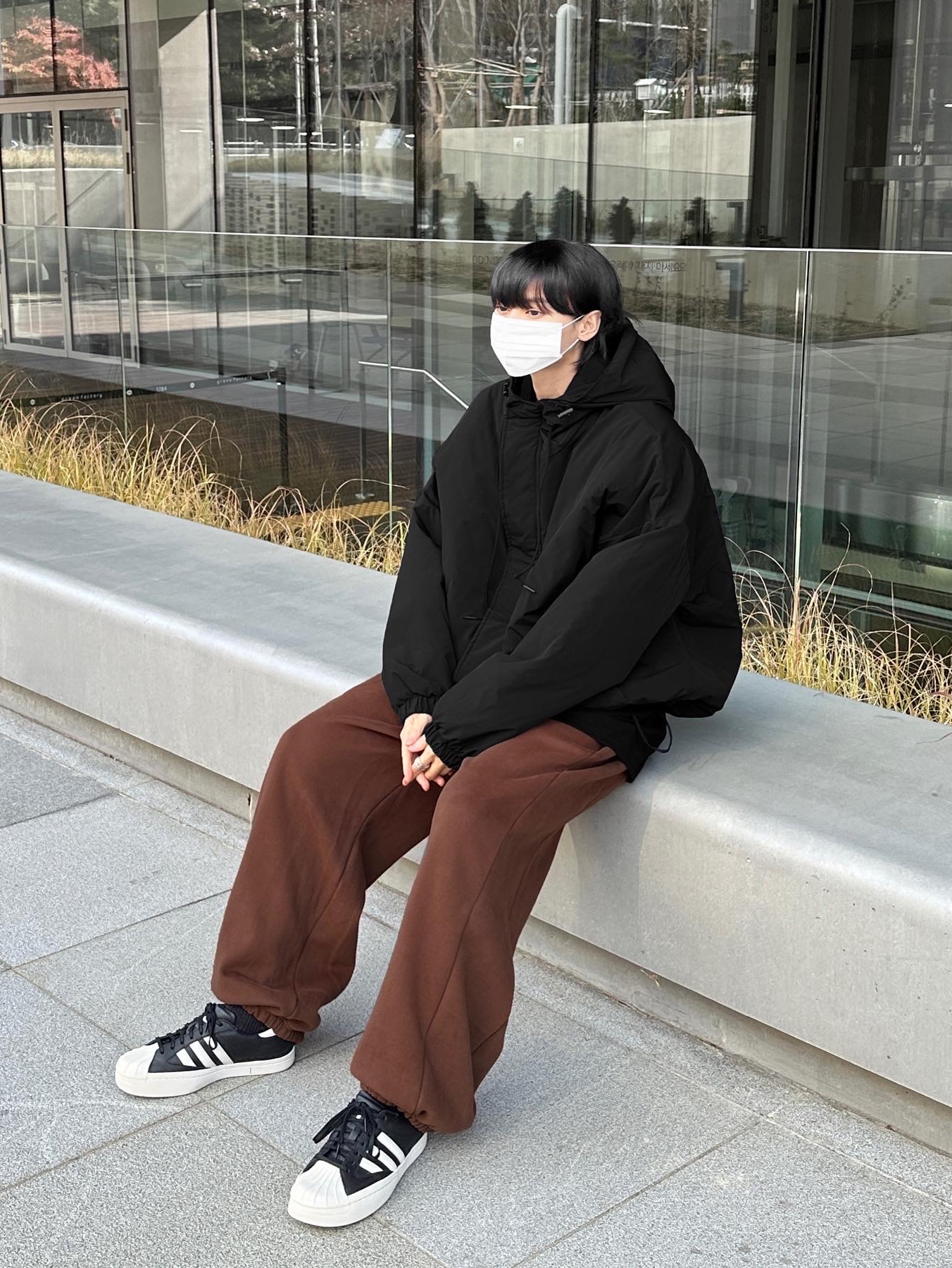 Y-3 Yohji Star Black White 착용 스타일 - 3