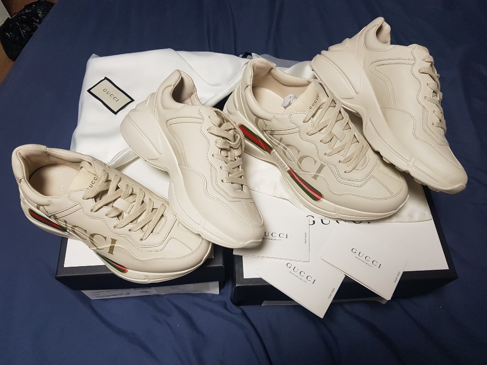 Gucci Rhyton Leather Sneakers Logo, (W) Gucci Rhyton Leather Sneakers Logo 착용 스타일 - 1