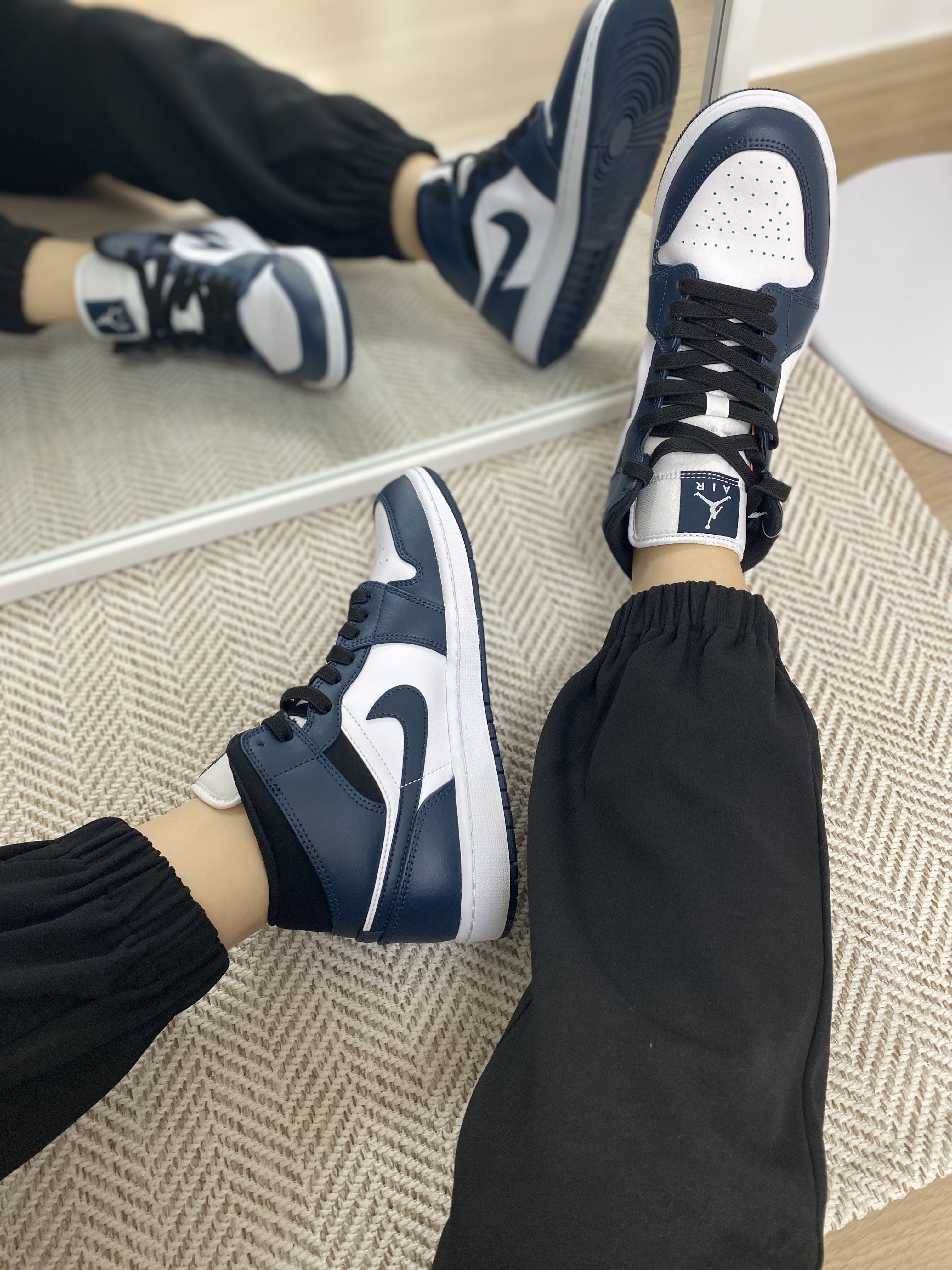 Jordan 1 Mid Dark Teal 착용 스타일 - 1