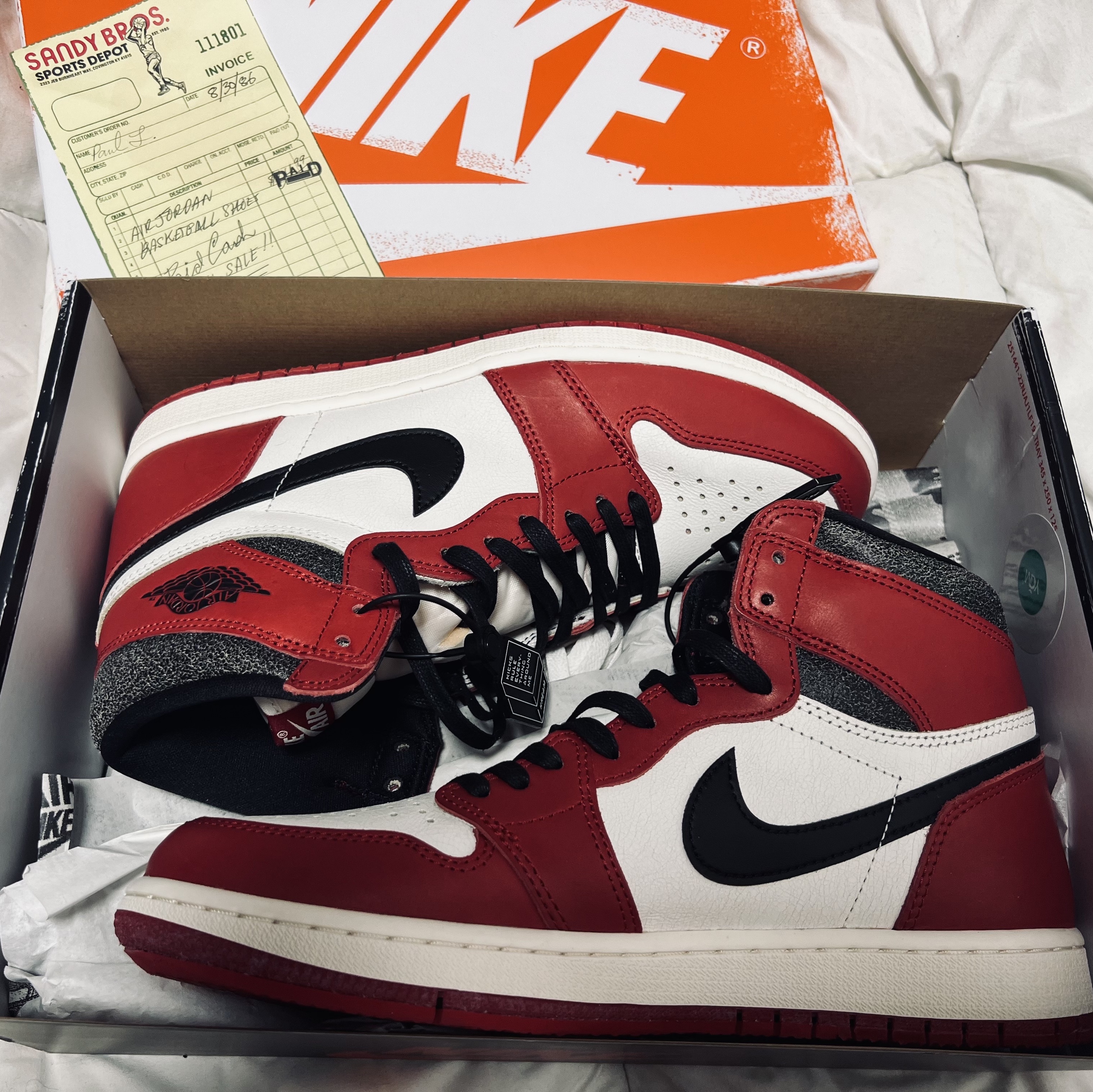 Jordan 1 Retro High OG Chicago 2022, Jordan 1 Retro High OG Gym Red 착용 스타일 - 2