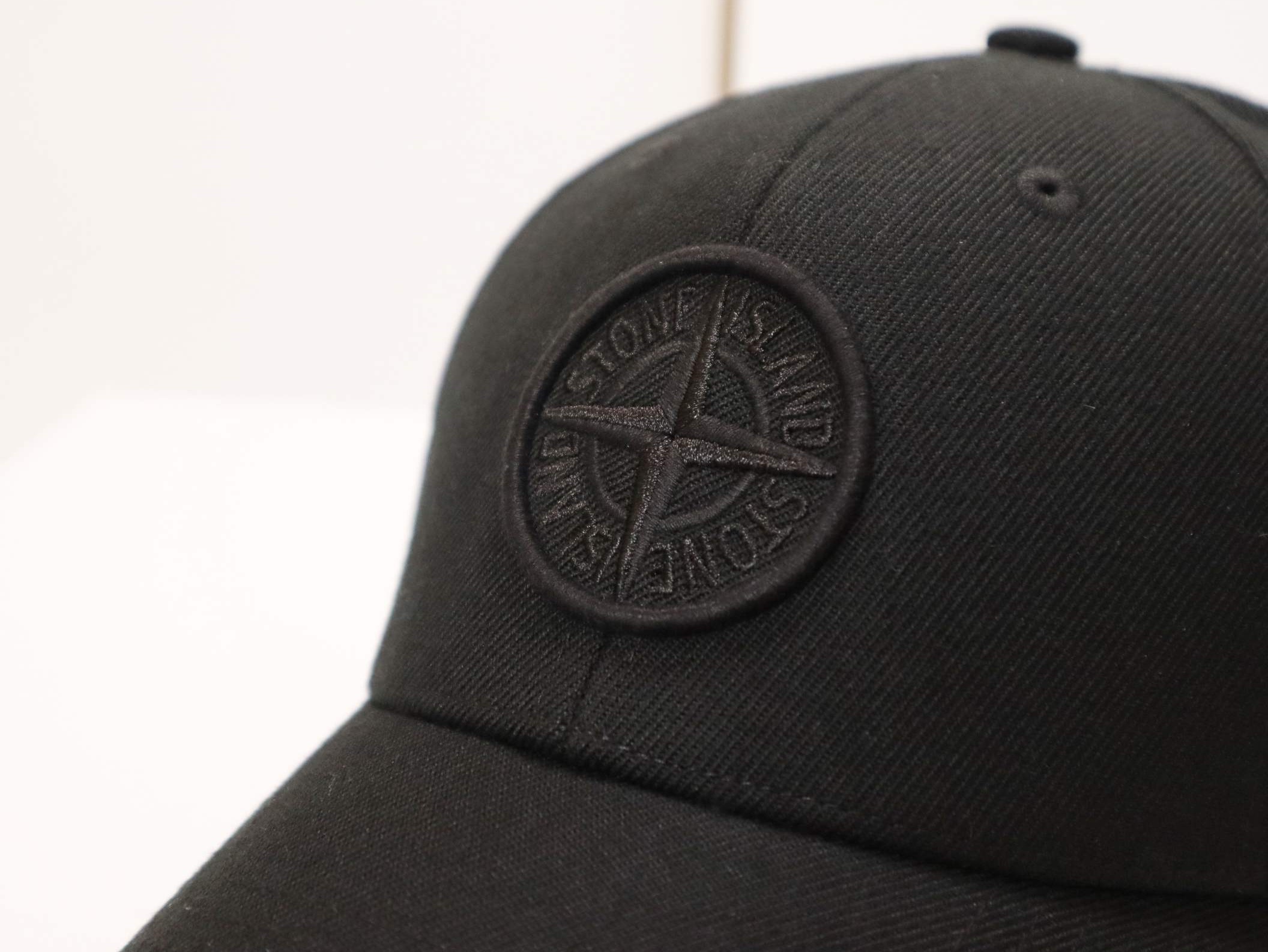 Stone Island 99675 6-Panel Cap Black 착용 스타일 - 5