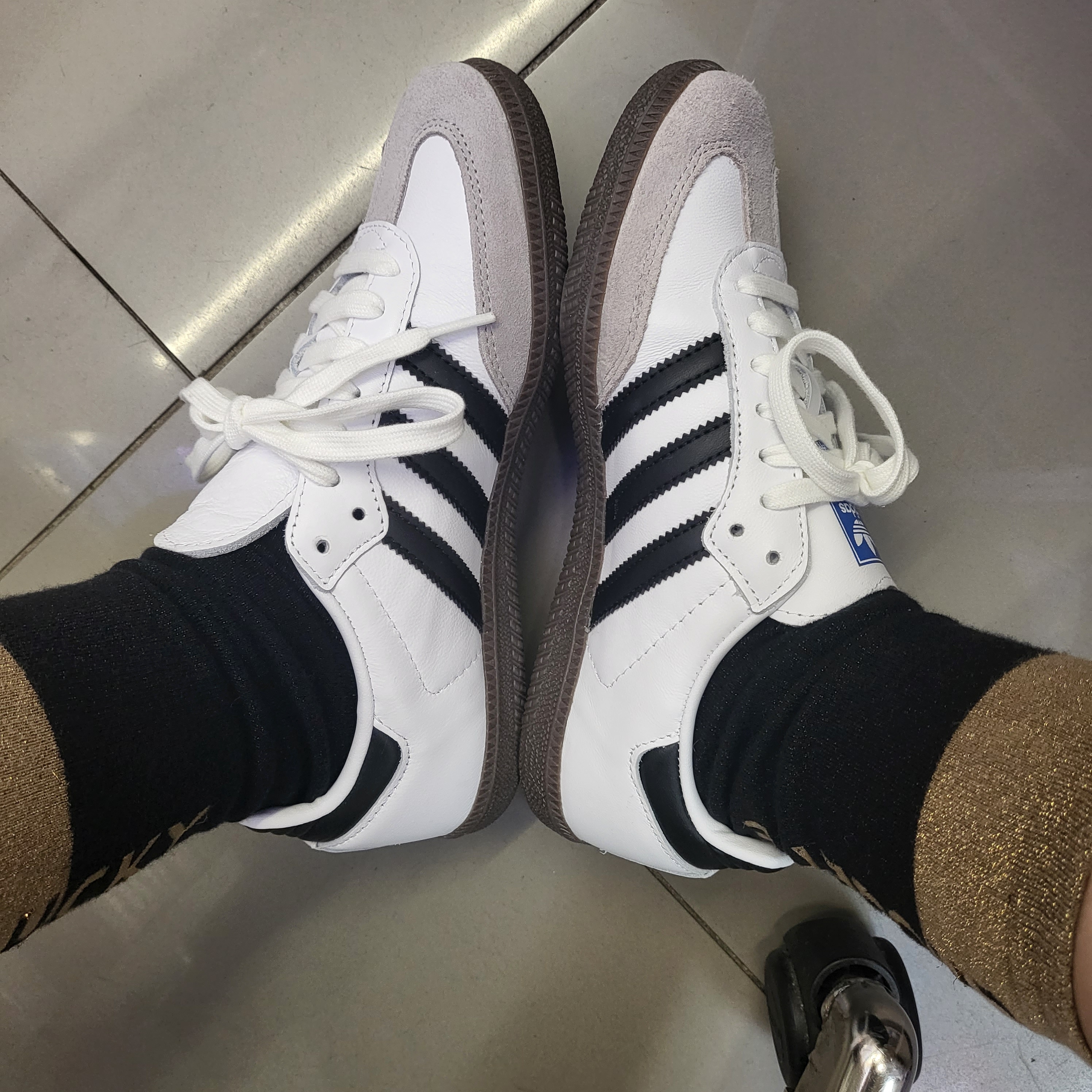 Adidas Samba OG Cloud White 착용 스타일 - 1