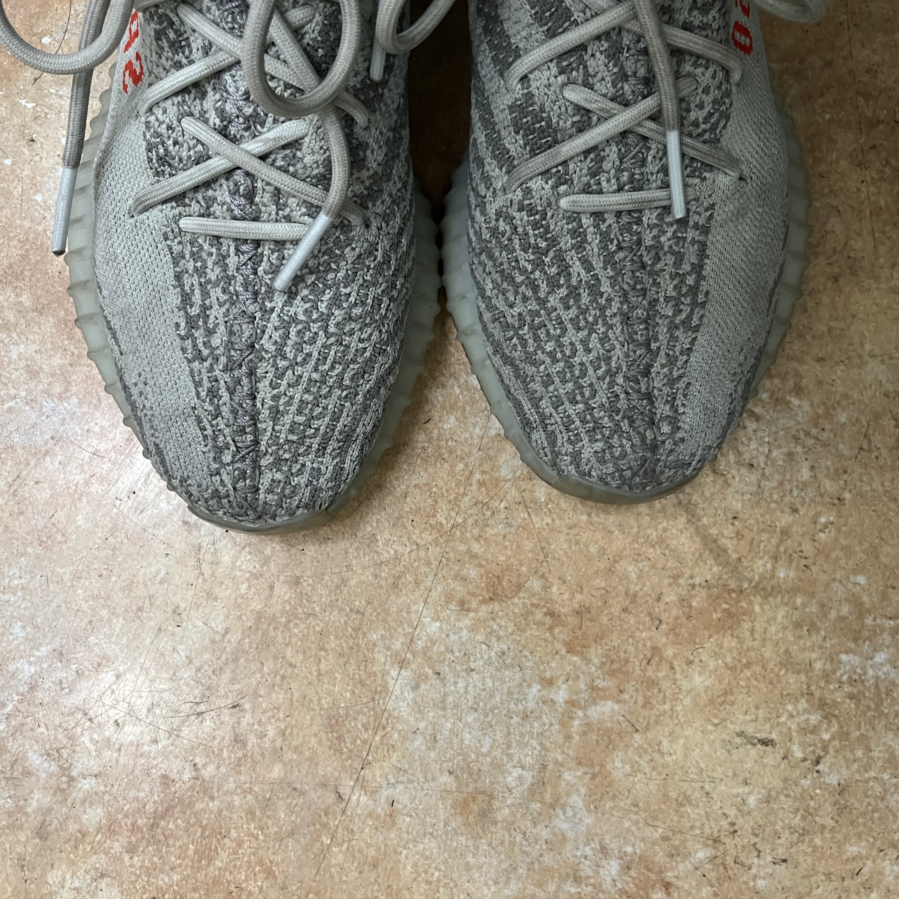 Adidas Yeezy Boost 350 V2 Blue Tint 2017 착용 스타일